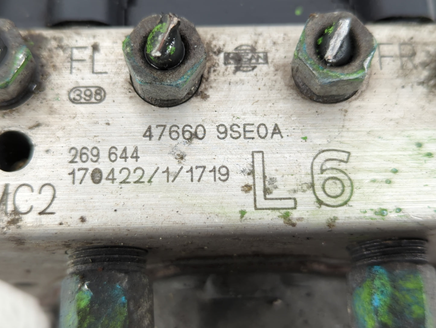 2017 Nissan Nv200 ABS Pump Control Module Replacement P/N:47660 9SE0A Fits OEM Used Auto Parts - Oemusedautoparts1.com