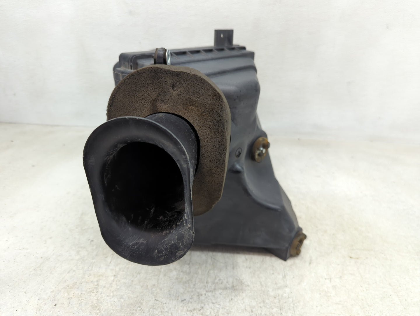 2012-2020 Nissan Nv2500 Air Cleaner Intake-duct Hose Tube - Oemusedautoparts1.com