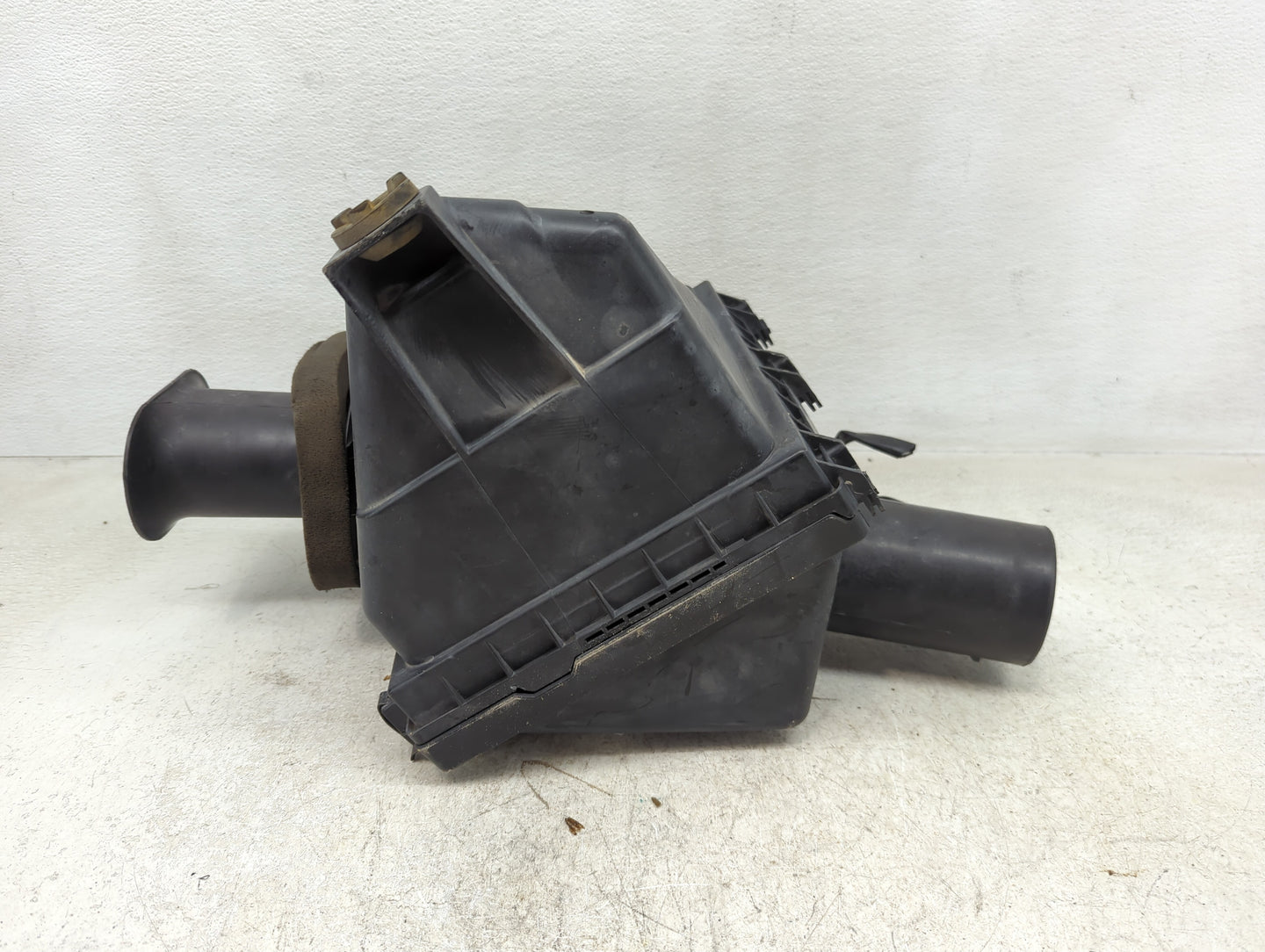 2012-2020 Nissan Nv2500 Air Cleaner Intake-duct Hose Tube - Oemusedautoparts1.com