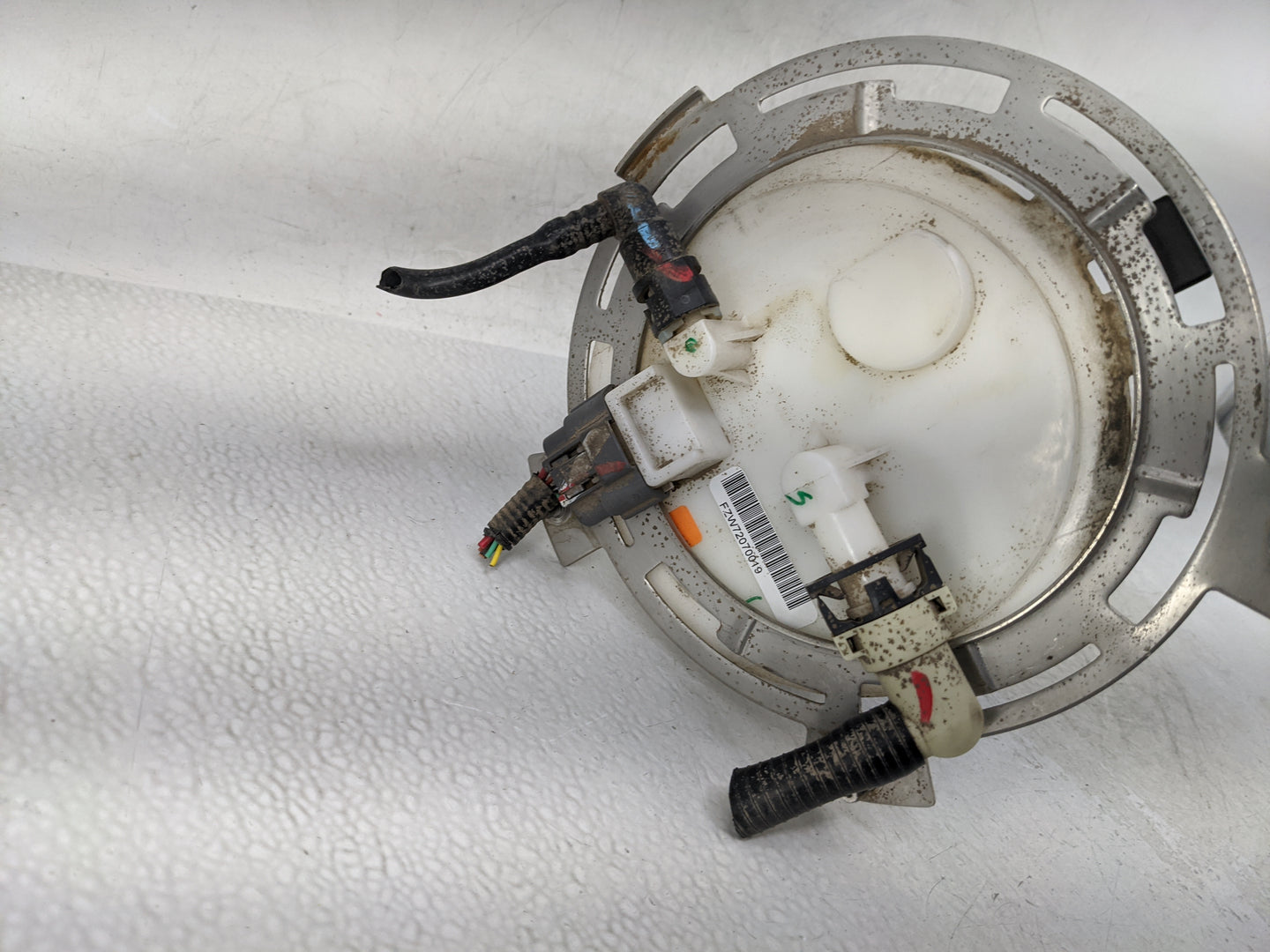 2012-2020 Nissan Nv2500 Electrical Gas Fuel Pump Assembly - Oemusedautoparts1.com