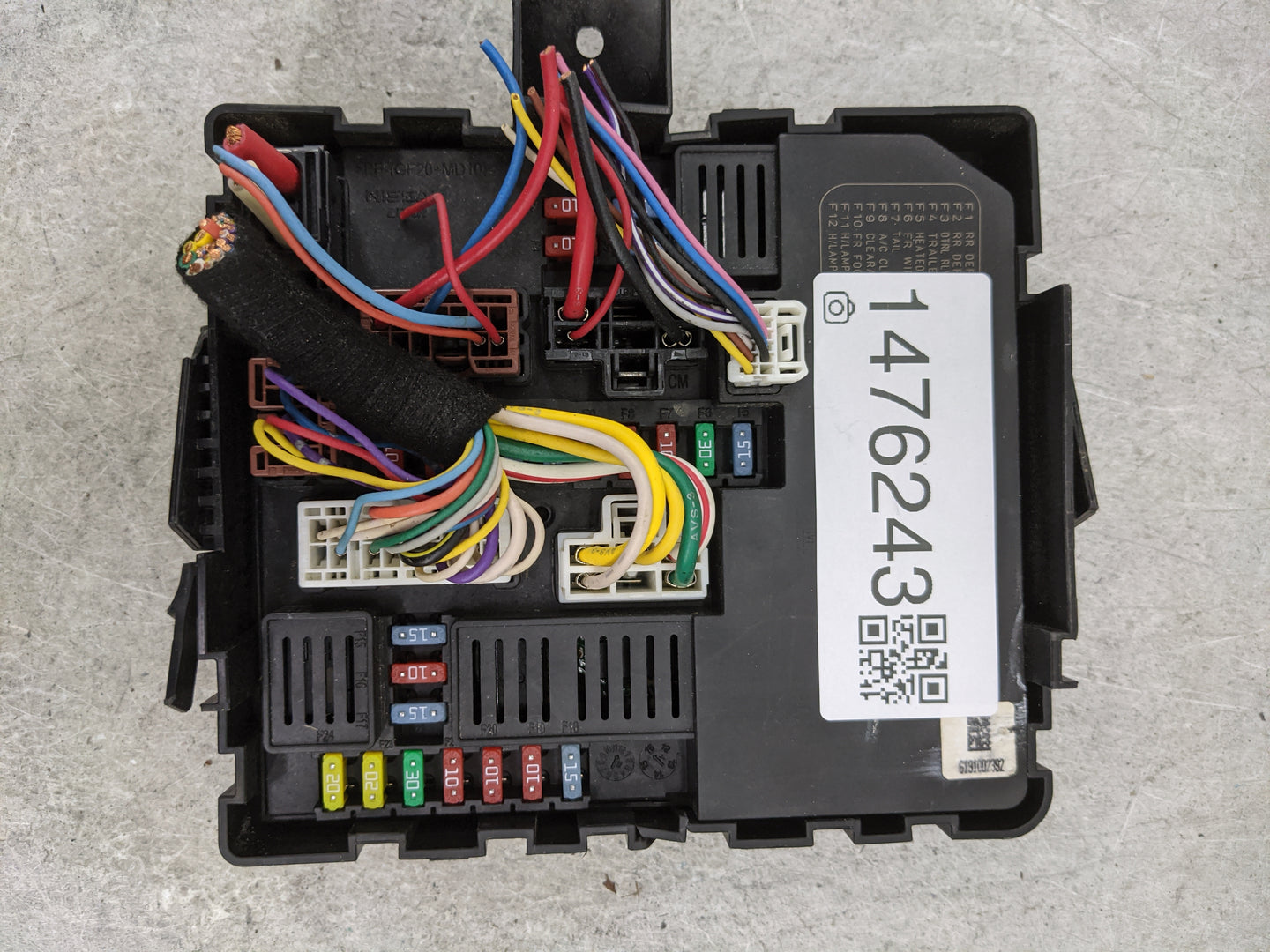 2012-2020 Nissan Nv3500 Fusebox Fuse Box Panel Relay Module P/N:284B7 9JJ0A 284B79JJ0A Fits OEM Used Auto Parts - Oemusedaut