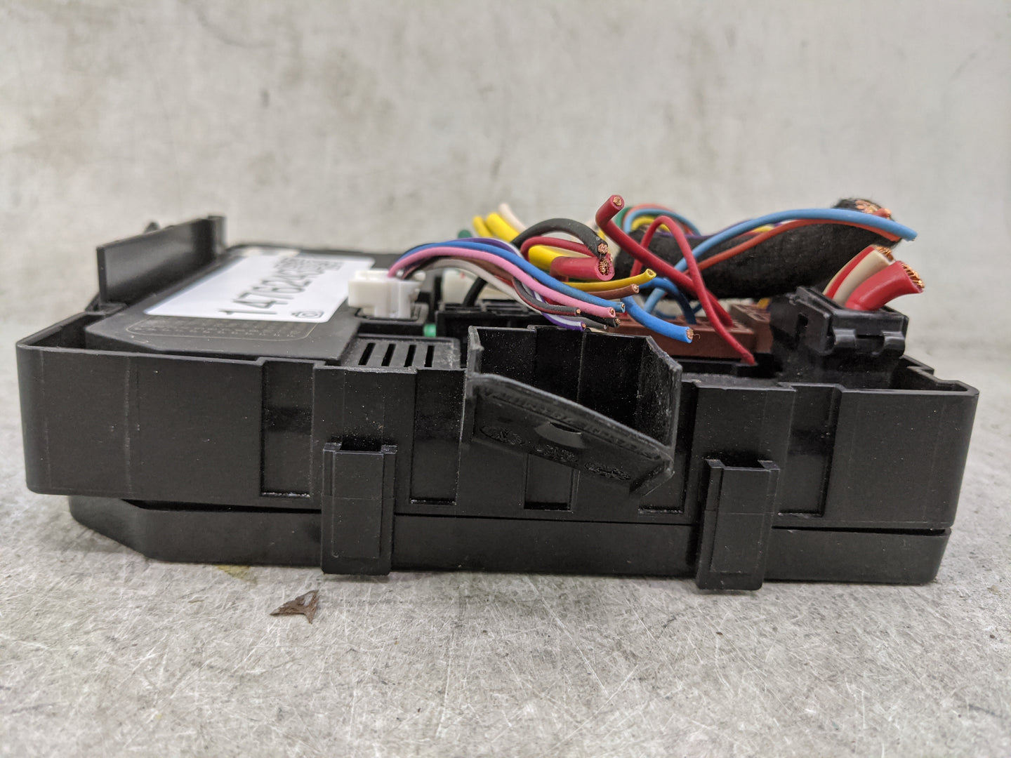 2012-2020 Nissan Nv3500 Fusebox Fuse Box Panel Relay Module P/N:284B7 9JJ0A 284B79JJ0A Fits OEM Used Auto Parts - Oemusedaut