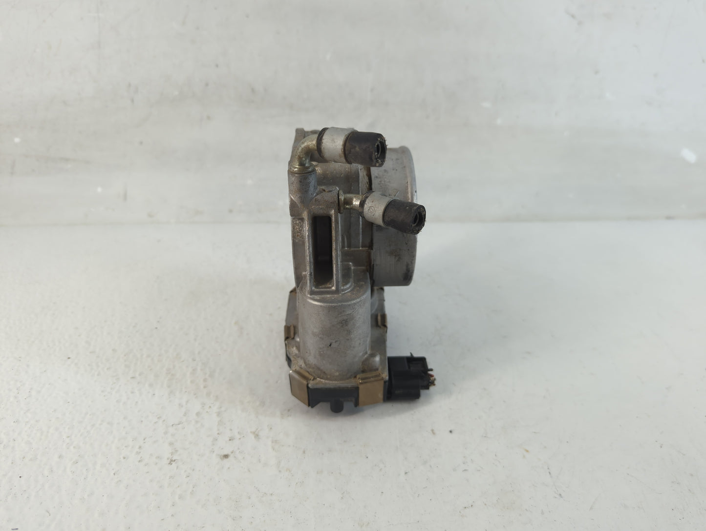 2017-2020 Nissan Pathfinder Throttle Body P/N:RME75-50 Fits Fits 2016 2017 2018 2019 2020 OEM Used Auto Parts - Oemusedautop
