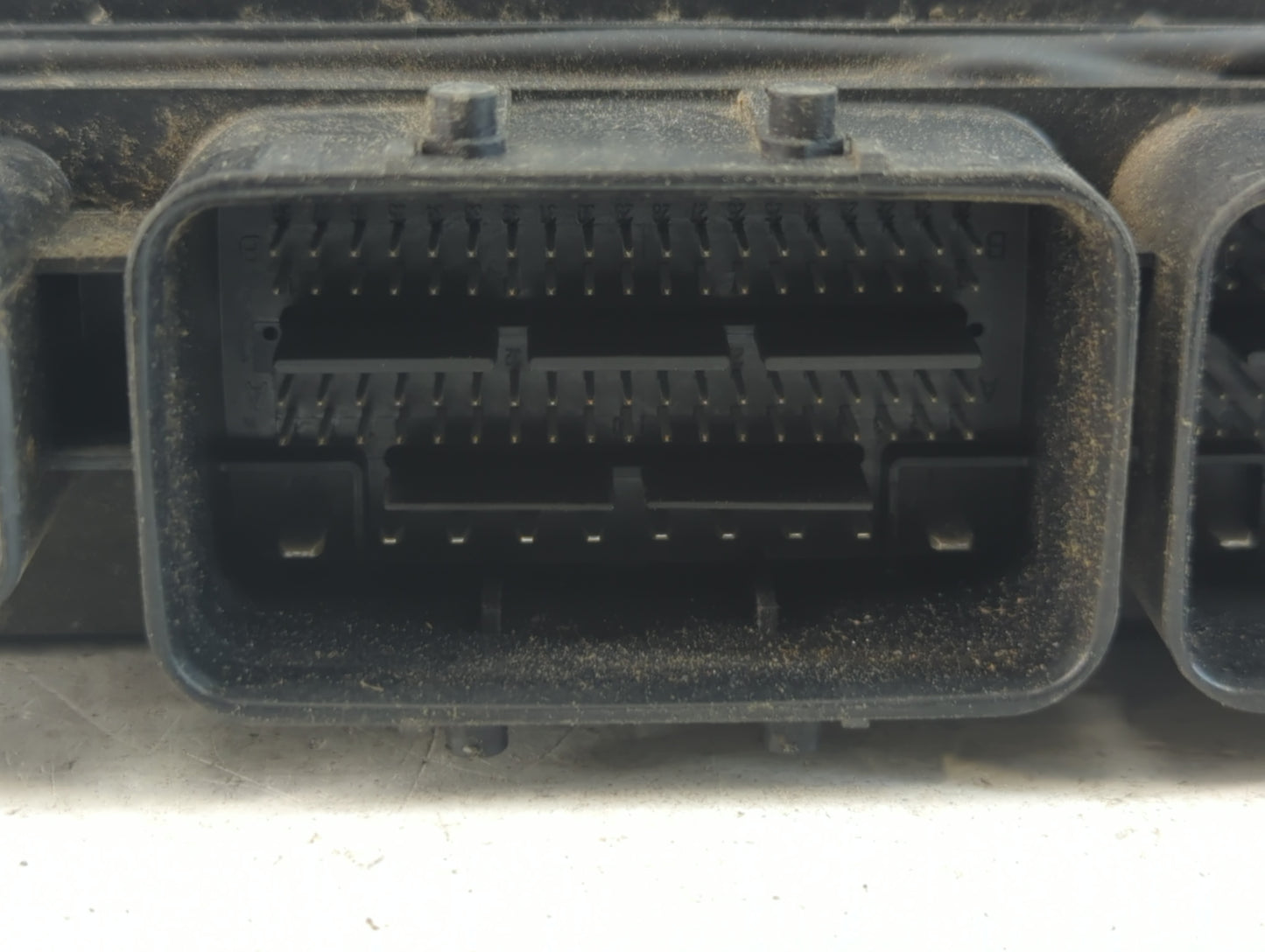2017 Nissan Pathfinder PCM Engine Control Computer ECU ECM PCU OEM P/N:7520D BED403-300 A2 Fits OEM Used Auto Parts - Oemuse