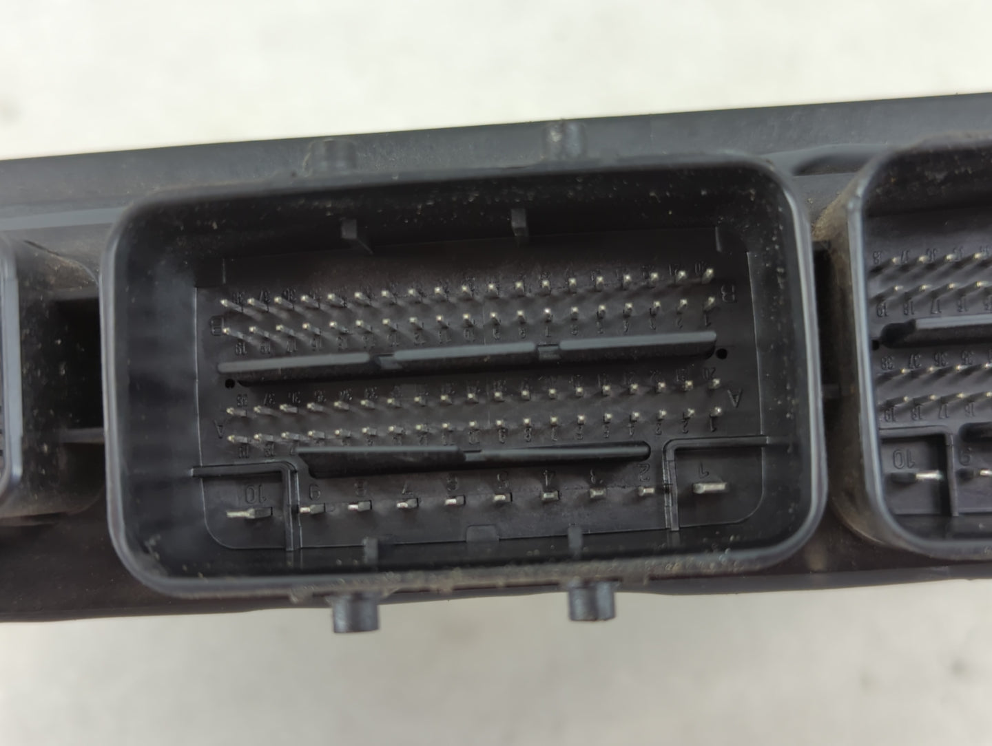 2017 Nissan Pathfinder PCM Engine Control Computer ECU ECM PCU OEM P/N:7520D BED403-300 A2 Fits OEM Used Auto Parts - Oemuse