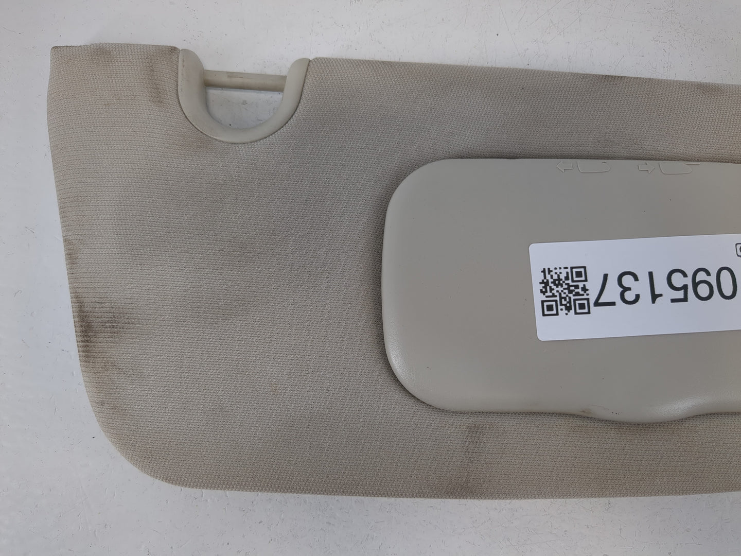 2017 Nissan Pathfinder Sun Visor Shade Replacement Passenger Right Mirror Fits OEM Used Auto Parts - Oemusedautoparts1.com