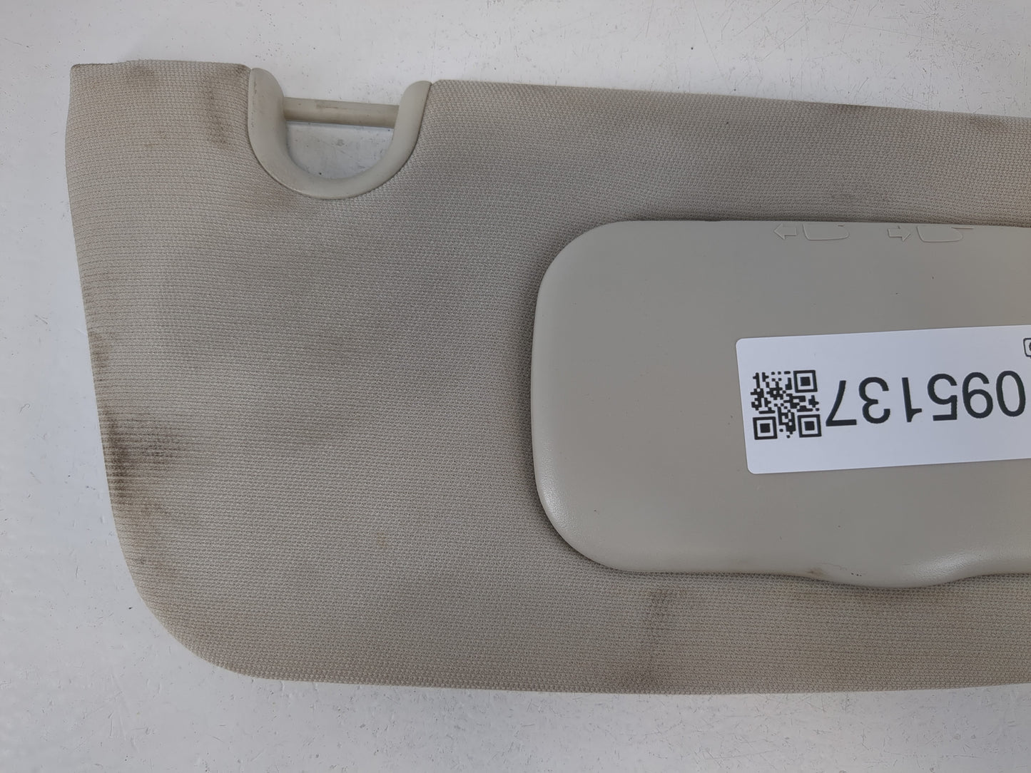 2017 Nissan Pathfinder Sun Visor Shade Replacement Passenger Right Mirror Fits OEM Used Auto Parts - Oemusedautoparts1.com