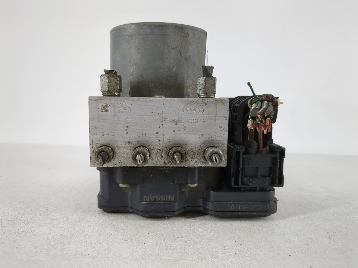 2017 Nissan Pathfinder ABS Pump Control Module Replacement P/N:47660 9P91B Fits OEM Used Auto Parts - Oemusedautoparts1.com