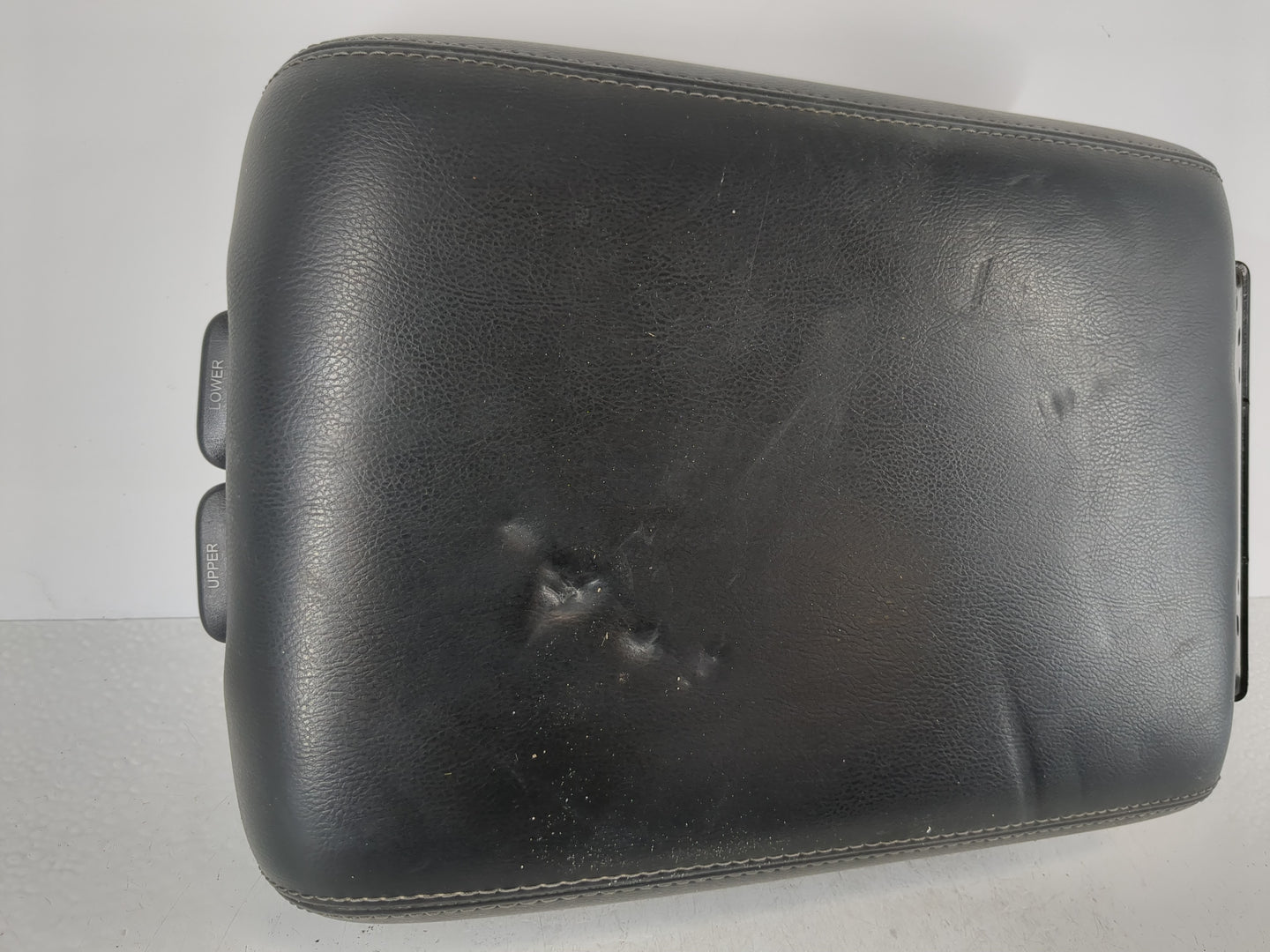 2014-2020 Nissan Pathfinder Center Console Armrest Cover Lid Fits Fits 2014 2015 2016 2017 2018 2019 2020 OEM Used Auto Part