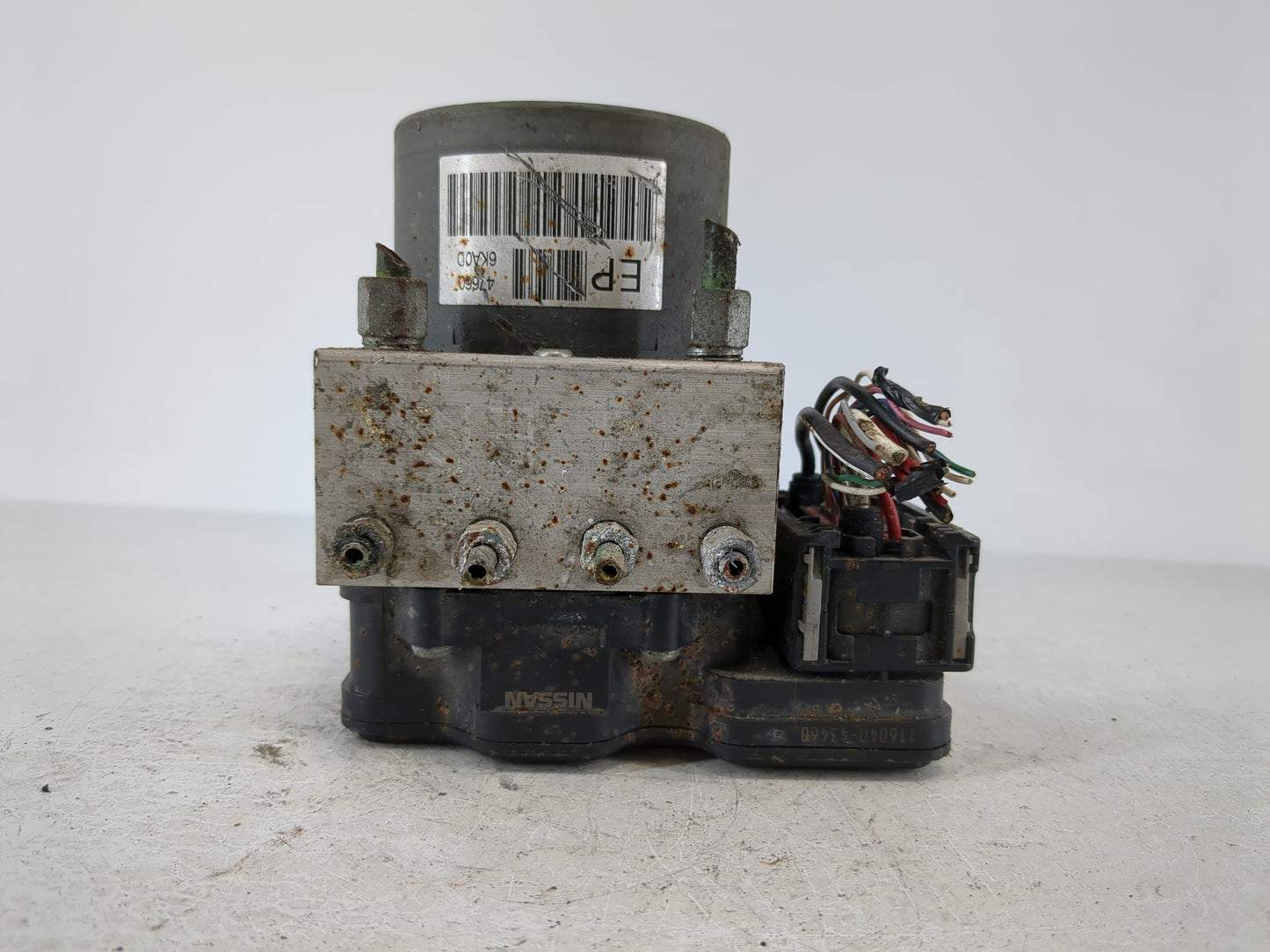 2017 Nissan Pathfinder ABS Pump Control Module Replacement P/N:47660 6KA0D Fits OEM Used Auto Parts - Oemusedautoparts1.com