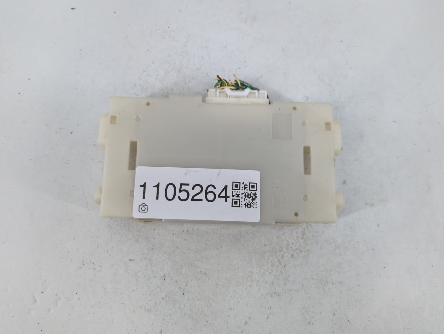 2017-2017 Nissan Pathfinder Chassis Control Module Ccm Bcm Body Control - Oemusedautoparts1.com