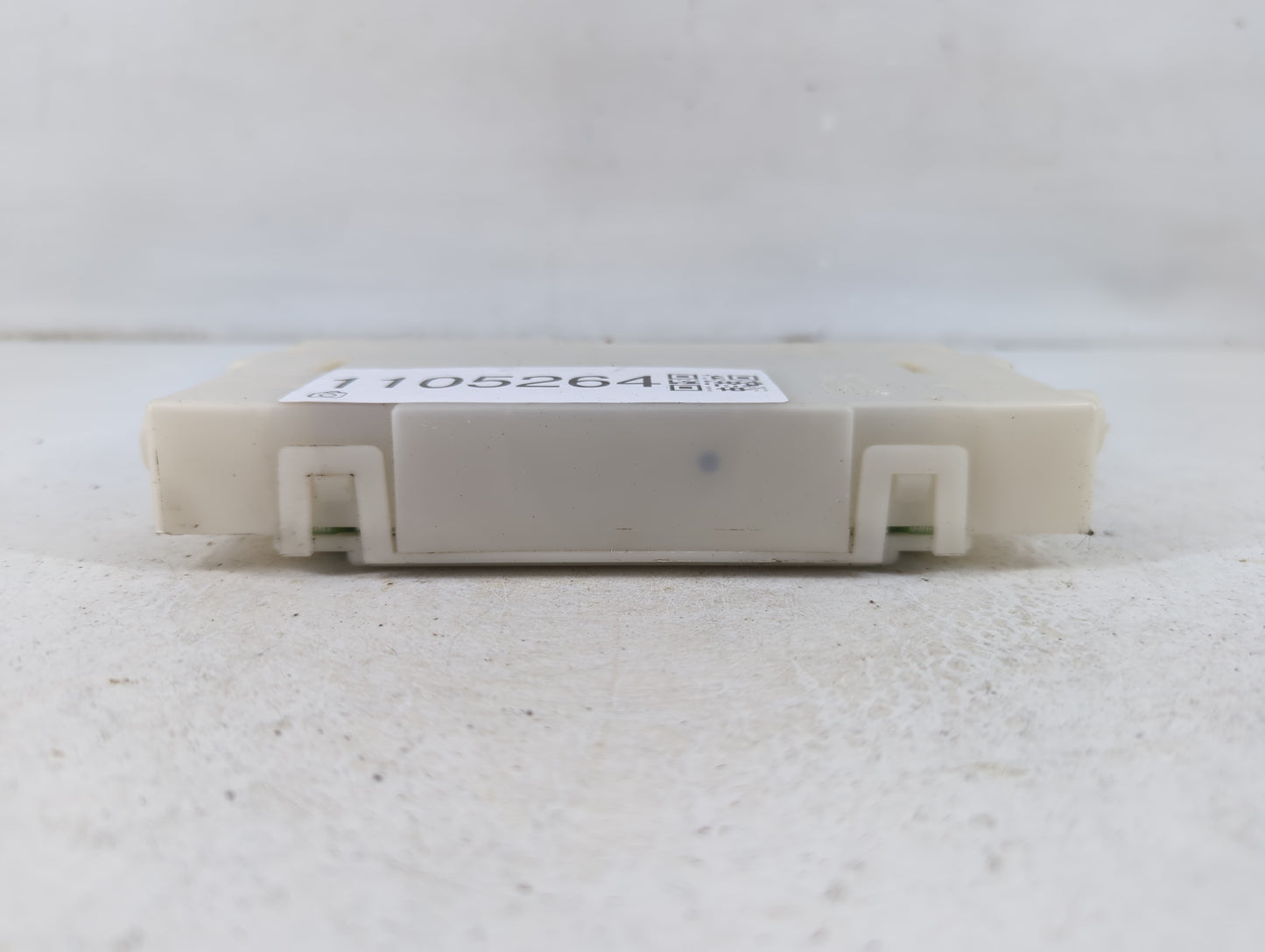 2017-2017 Nissan Pathfinder Chassis Control Module Ccm Bcm Body Control - Oemusedautoparts1.com