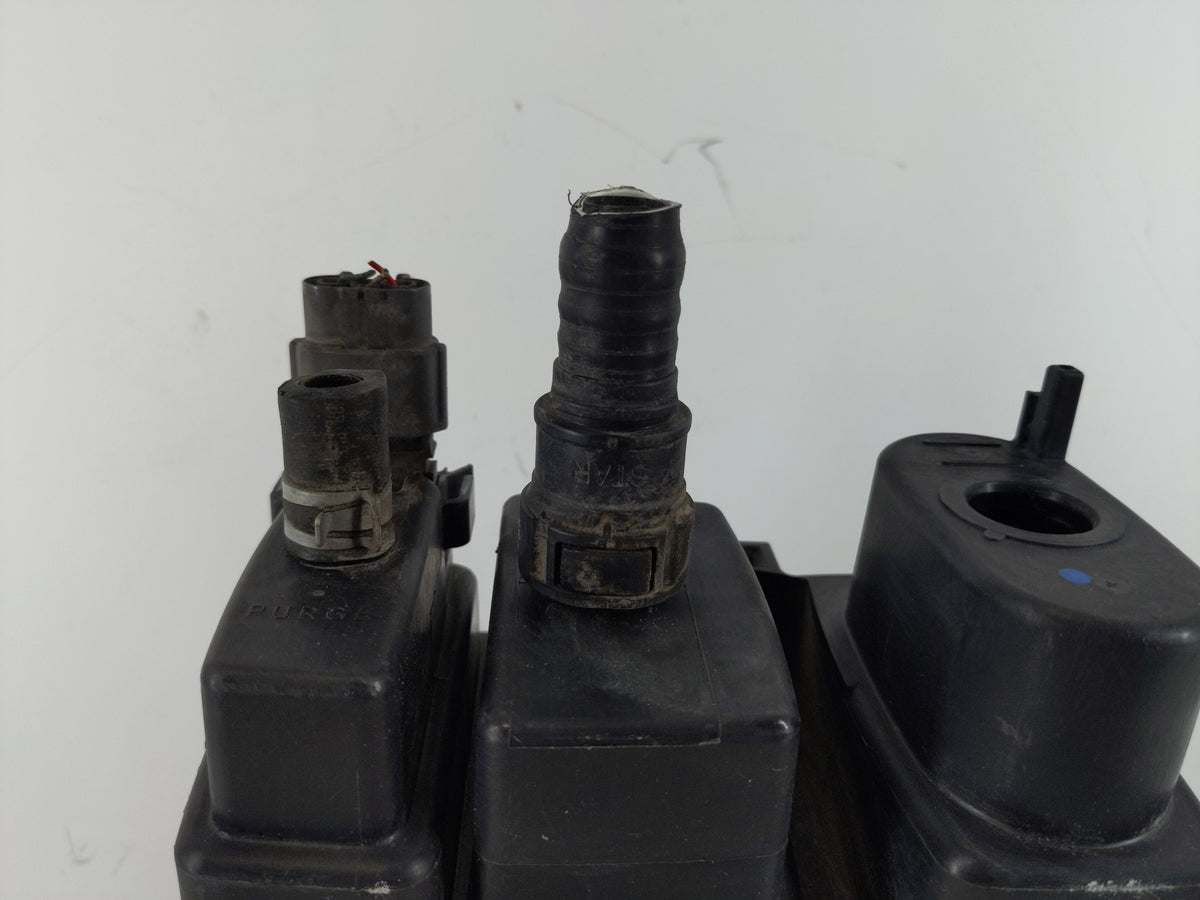 2017 Nissan Pathfinder Fuel Vapor Charcoal Canister 1117203 - Oemusedautoparts1.com