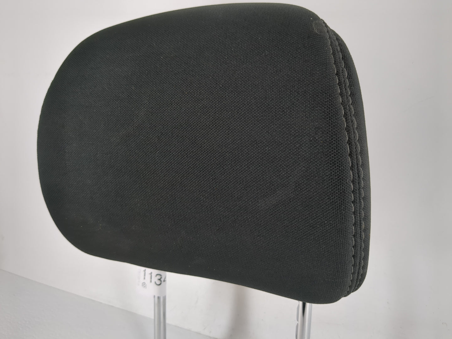 2017-2020 Nissan Pathfinder Headrest Head Rest Front Driver Passenger Seat Fits Fits 2017 2018 2019 2020 OEM Used Auto Parts