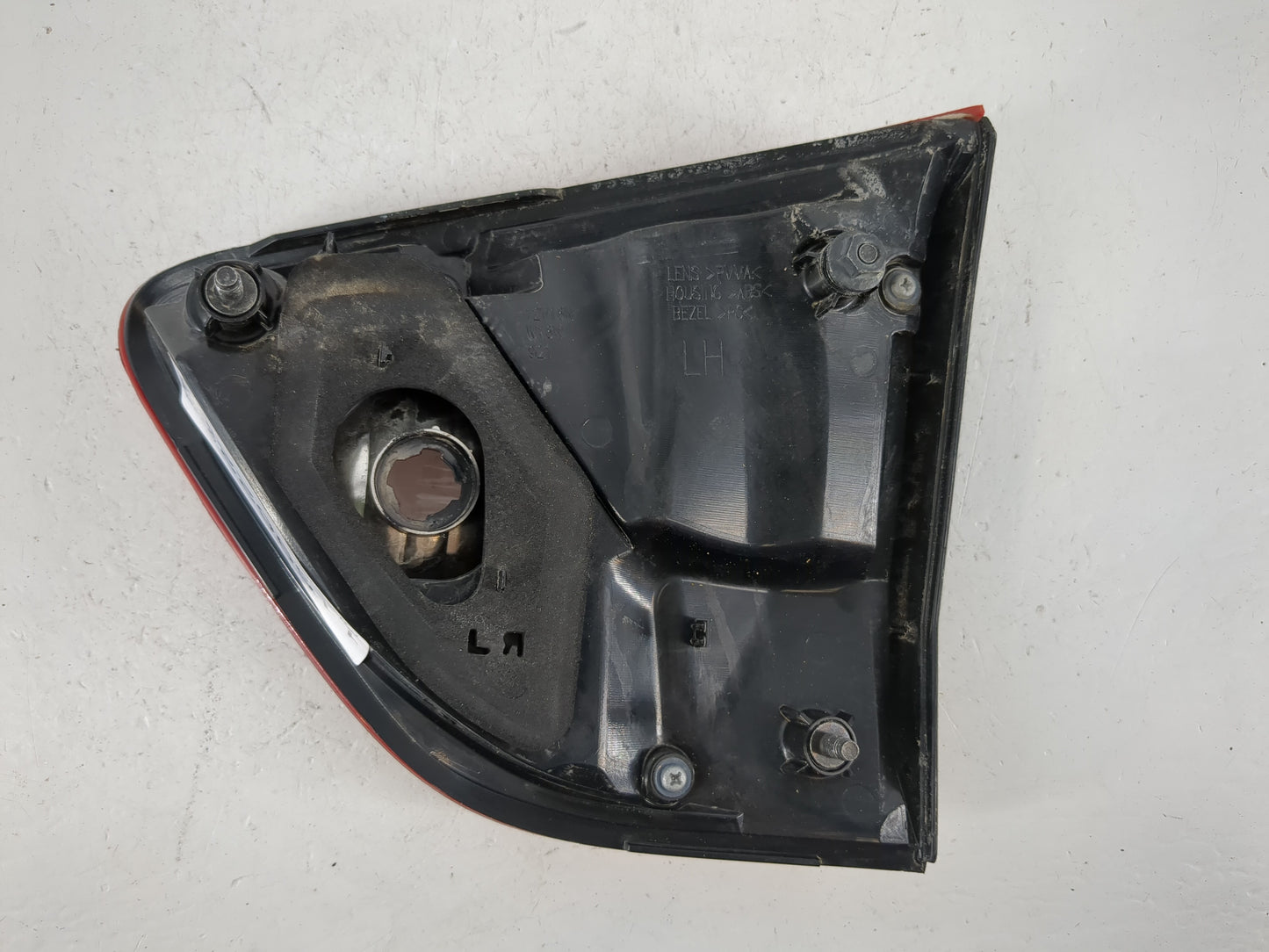 2017-2020 Nissan Pathfinder Tail Light Assembly Passenger Right OEM P/N:949 697 Fits Fits 2017 2018 2019 2020 OEM Used Auto 