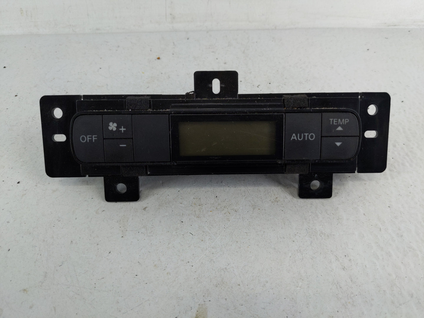 Nissan Pathfinder Temperature Control Module 275113ka0a - Oemusedautoparts1.com