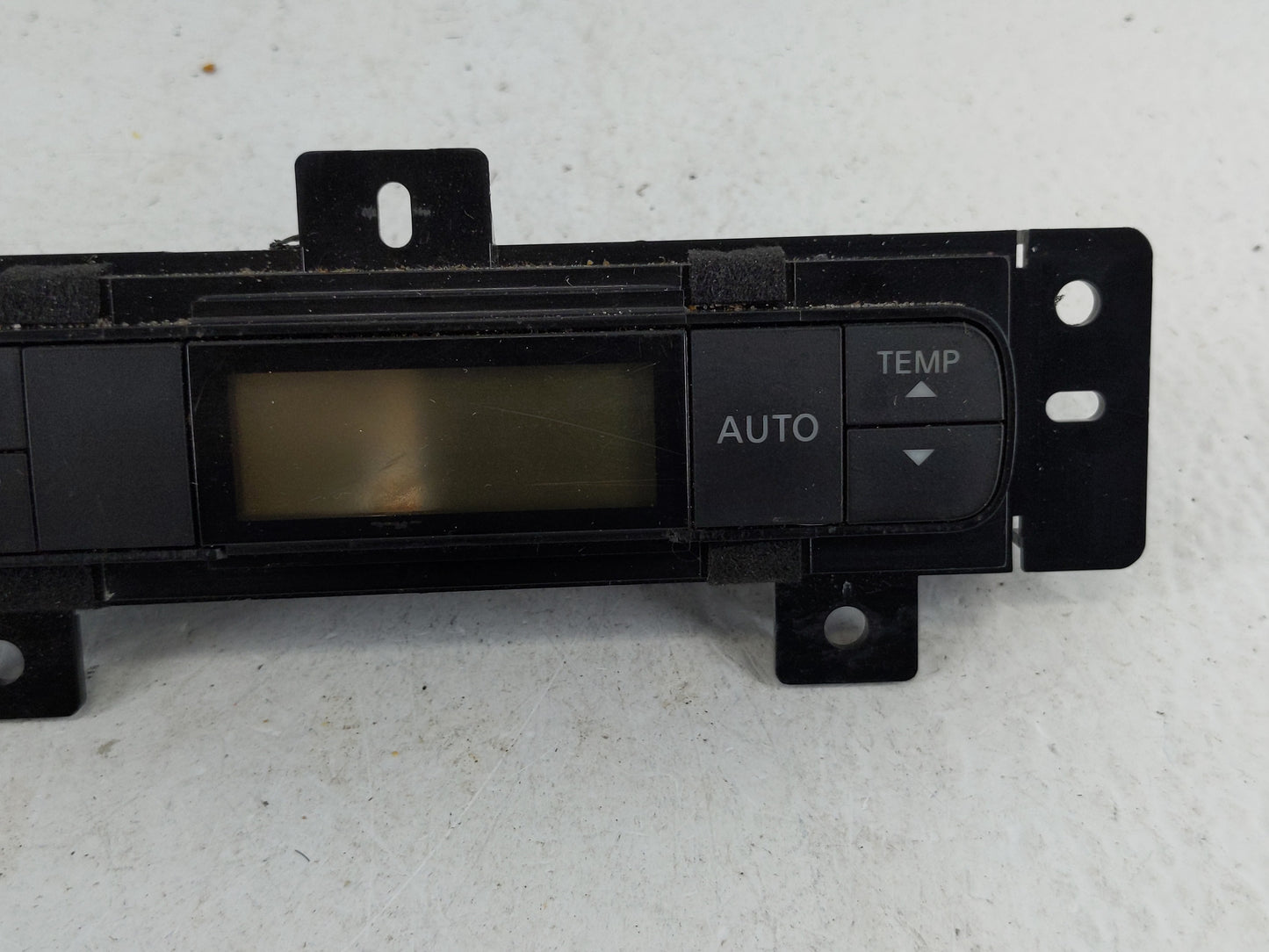 Nissan Pathfinder Temperature Control Module 275113ka0a - Oemusedautoparts1.com