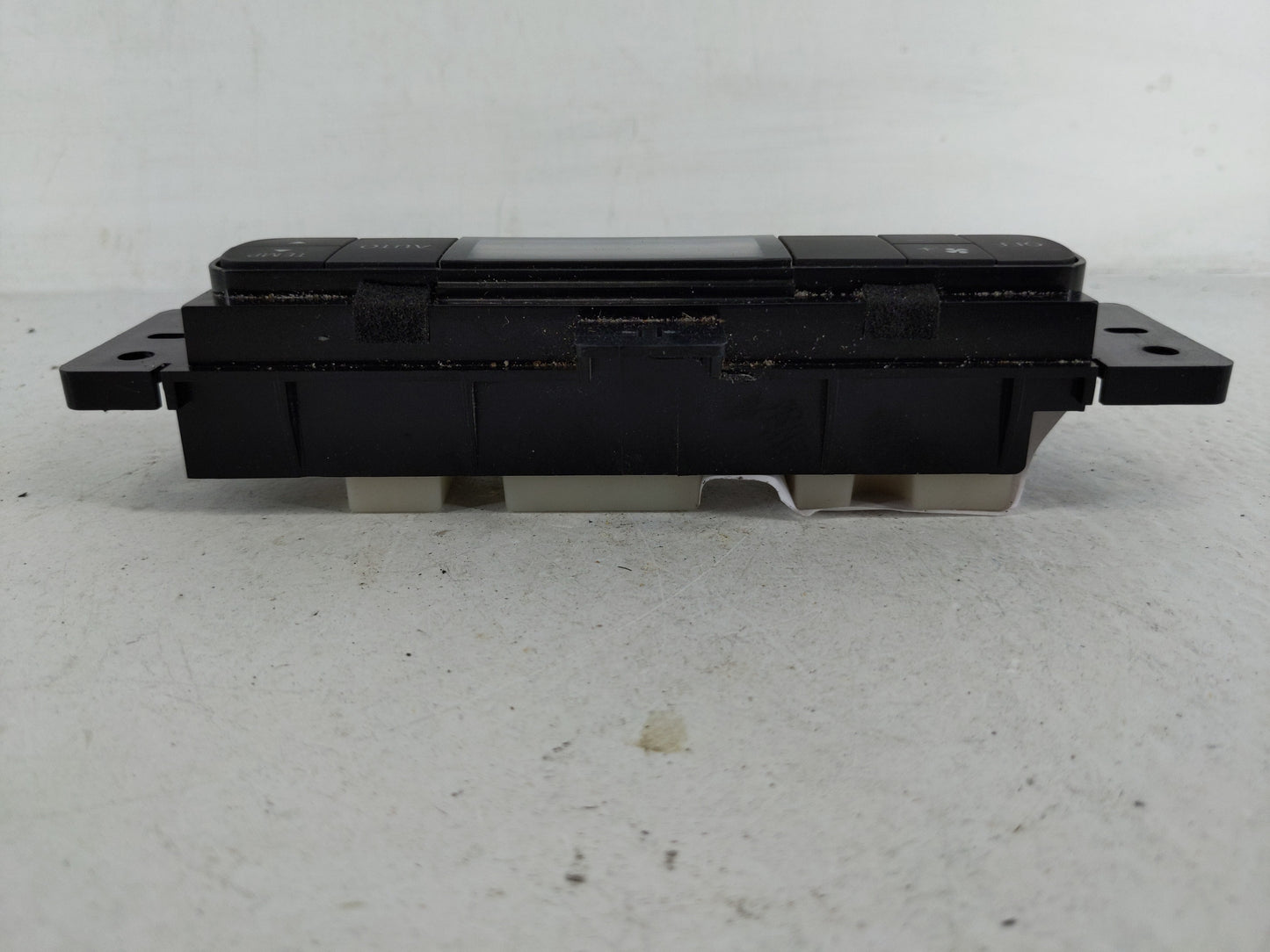 Nissan Pathfinder Temperature Control Module 275113ka0a - Oemusedautoparts1.com