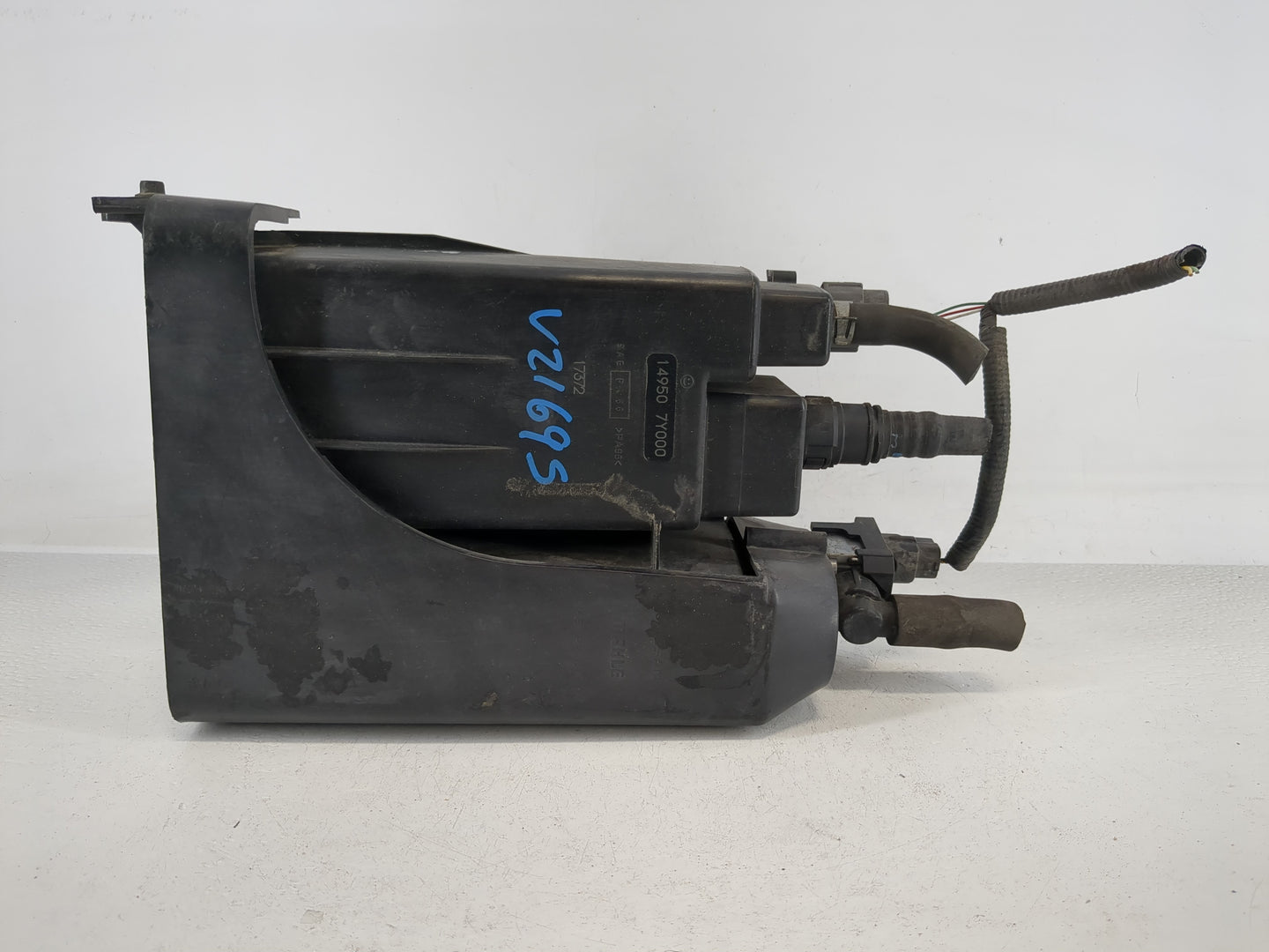2017 Nissan Pathfinder Fuel Vapor Charcoal Canister - Oemusedautoparts1.com