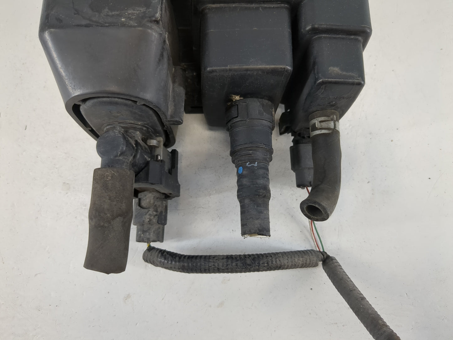 2017 Nissan Pathfinder Fuel Vapor Charcoal Canister - Oemusedautoparts1.com