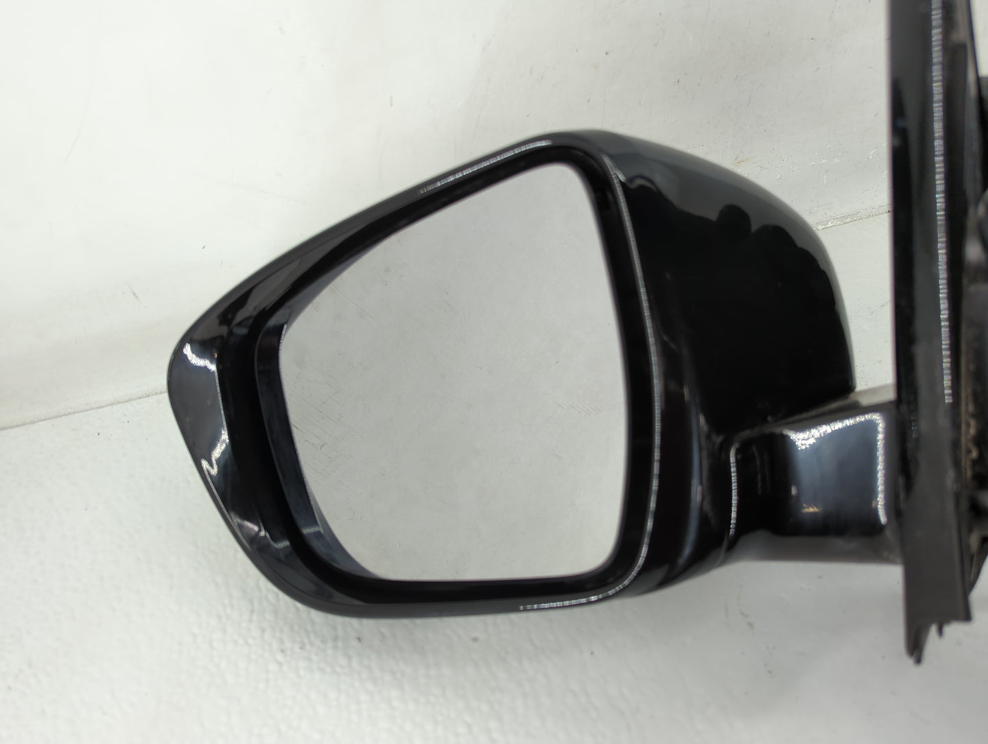 2017 Nissan Pathfinder Driver Side View Mirror - Left Door Mirror OEM Used - Oemusedautoparts1.com