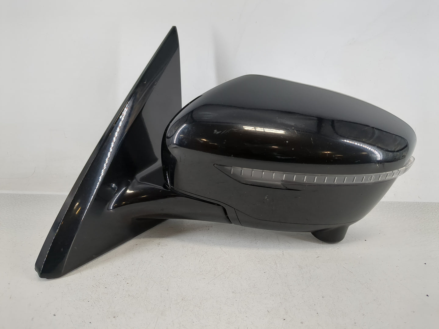 2017 Nissan Pathfinder Driver Side View Mirror - Left Door Mirror OEM Used - Oemusedautoparts1.com