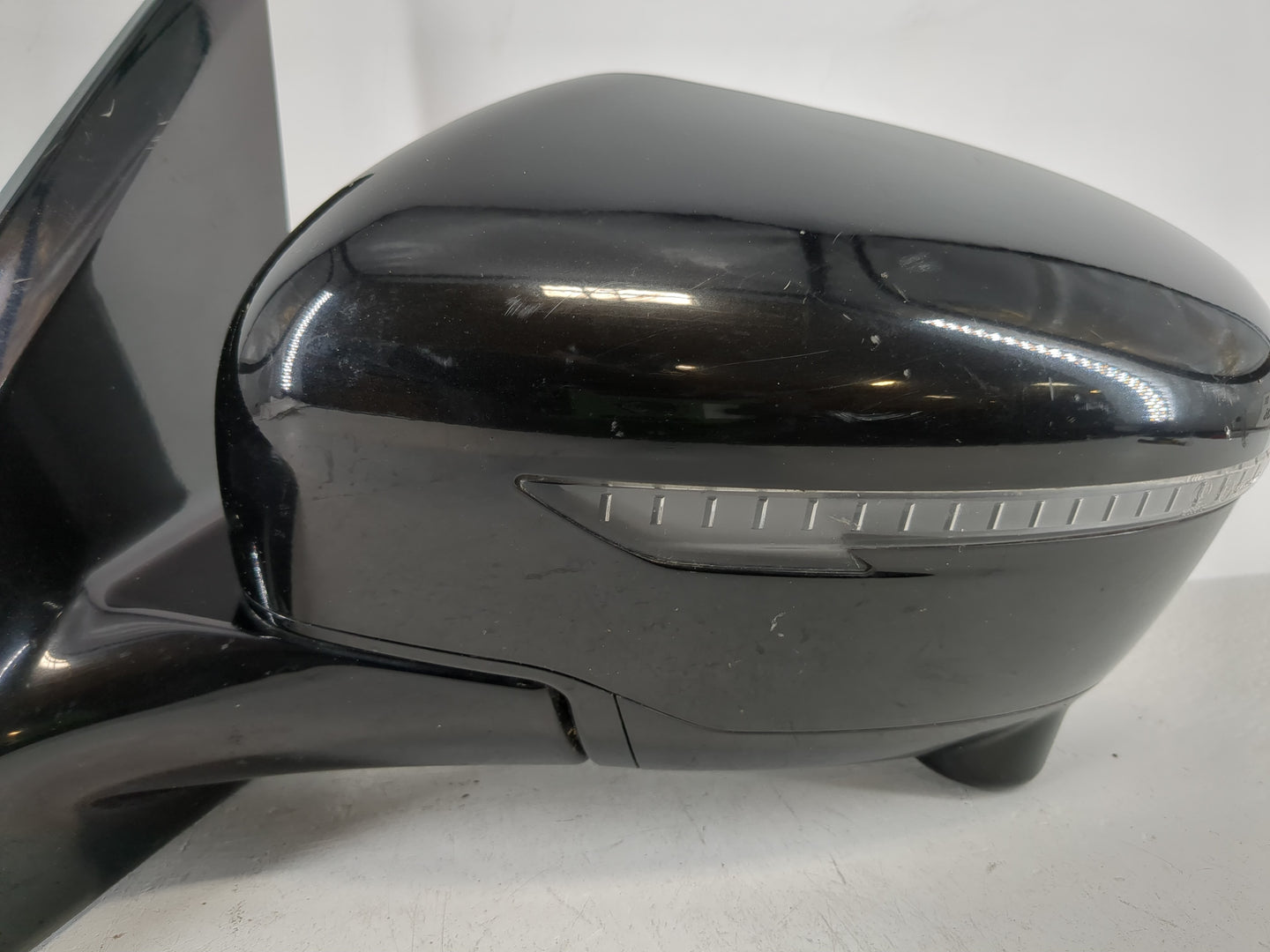 2017 Nissan Pathfinder Driver Side View Mirror - Left Door Mirror OEM Used - Oemusedautoparts1.com