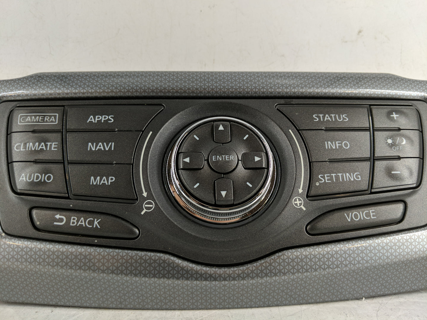 2017-2017 Nissan Pathfinder Radio Control Panel - Oemusedautoparts1.com
