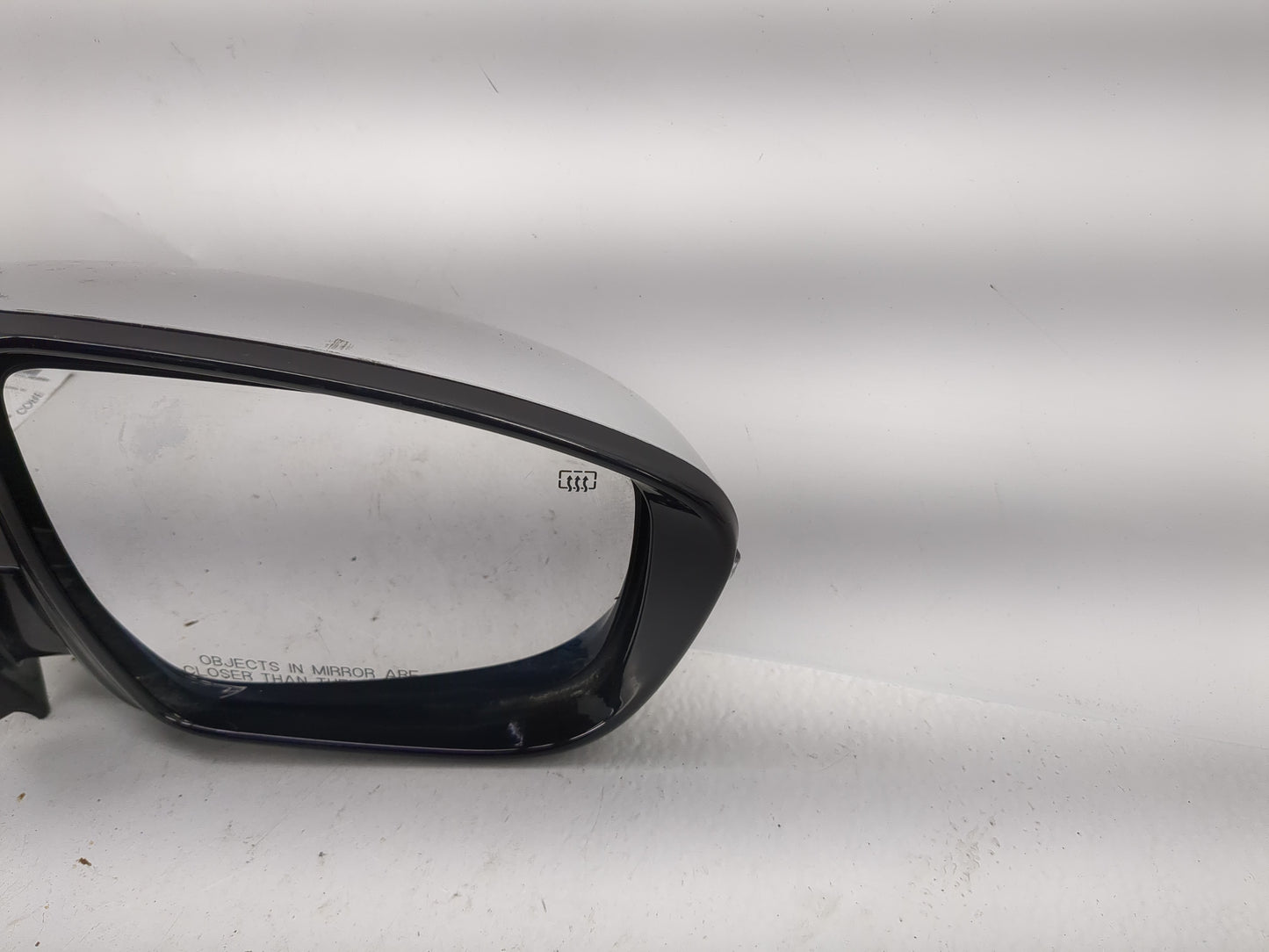 2017 Nissan Pathfinder Passenger Side View Mirror - Right Door Mirror OEM Used - Oemusedautoparts1.com