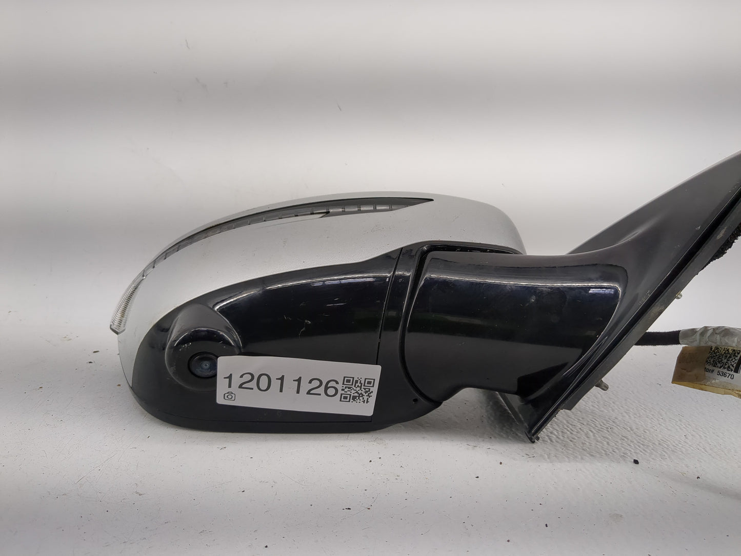 2017 Nissan Pathfinder Passenger Side View Mirror - Right Door Mirror OEM Used - Oemusedautoparts1.com