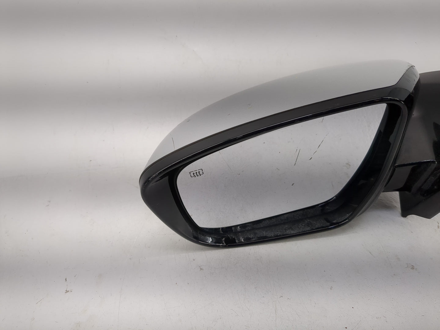 2017 Nissan Pathfinder Driver Side View Mirror - Left Door Mirror OEM Used - Oemusedautoparts1.com