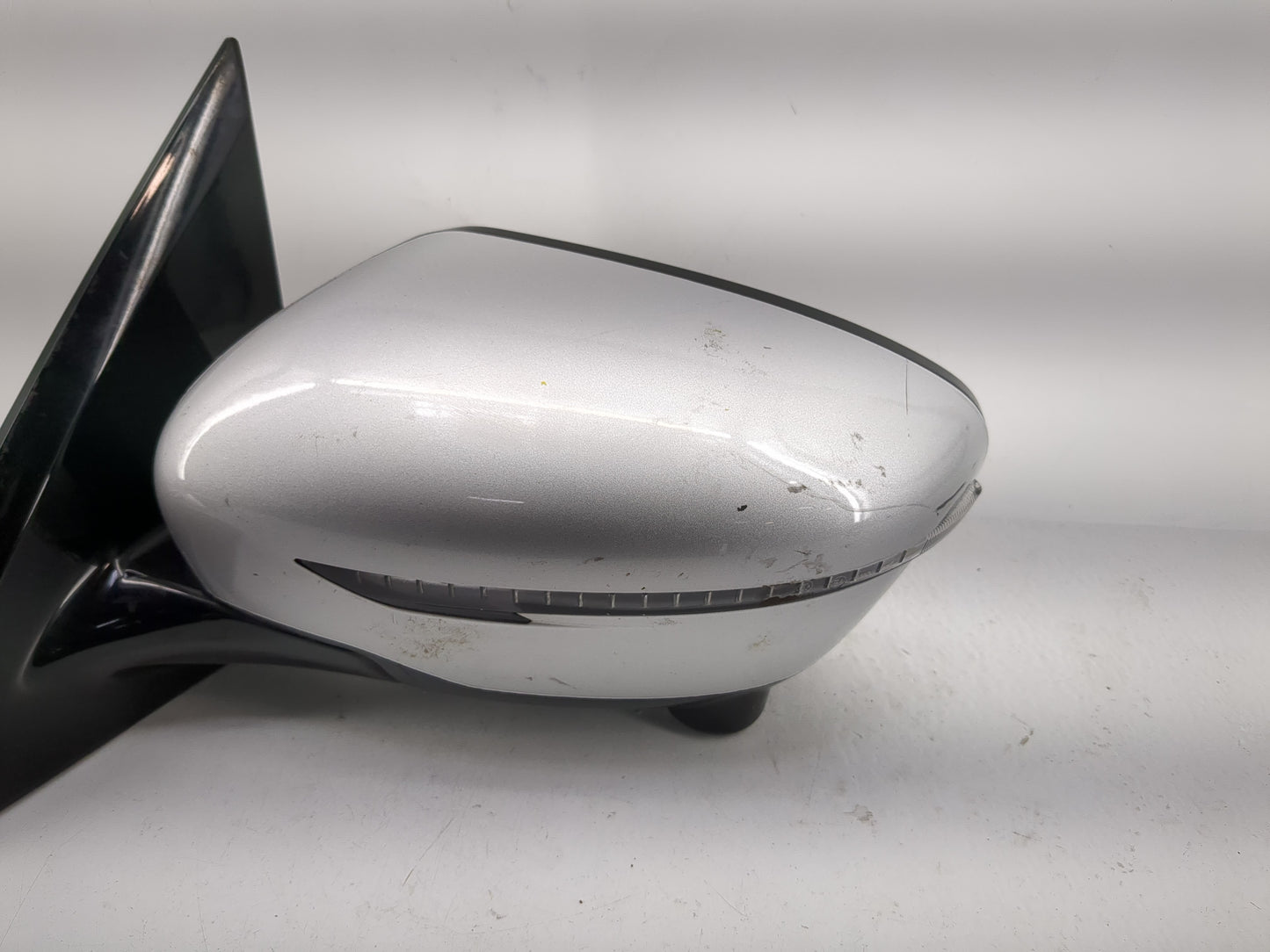 2017 Nissan Pathfinder Driver Side View Mirror - Left Door Mirror OEM Used - Oemusedautoparts1.com