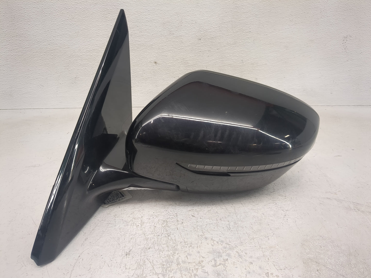 2017 Nissan Pathfinder Side Mirror Replacement Driver Left View Door Mirror Fits OEM Used Auto Parts - Oemusedautoparts1.com