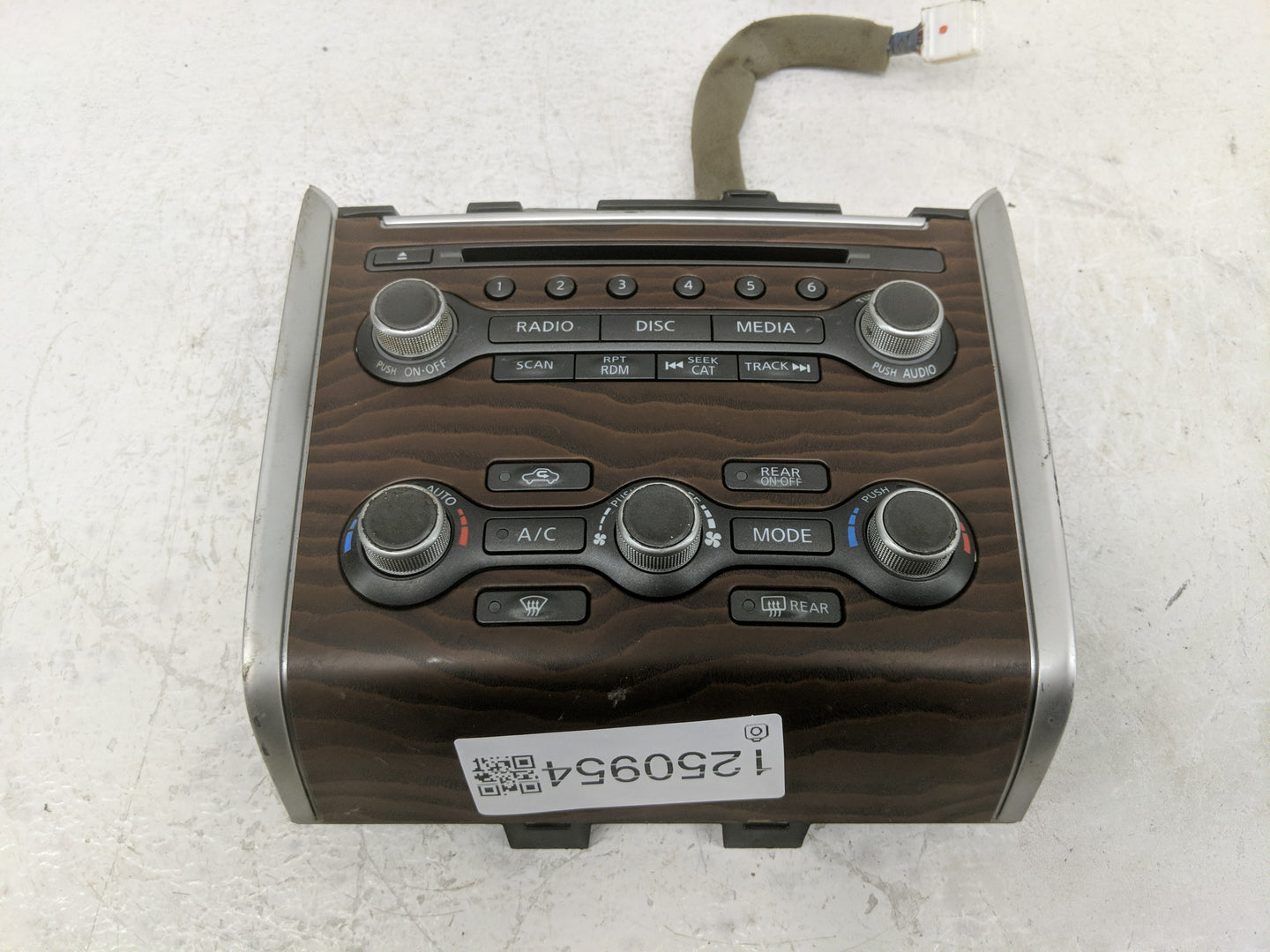 2017 Nissan Pathfinder Radio Control Panel - Oemusedautoparts1.com
