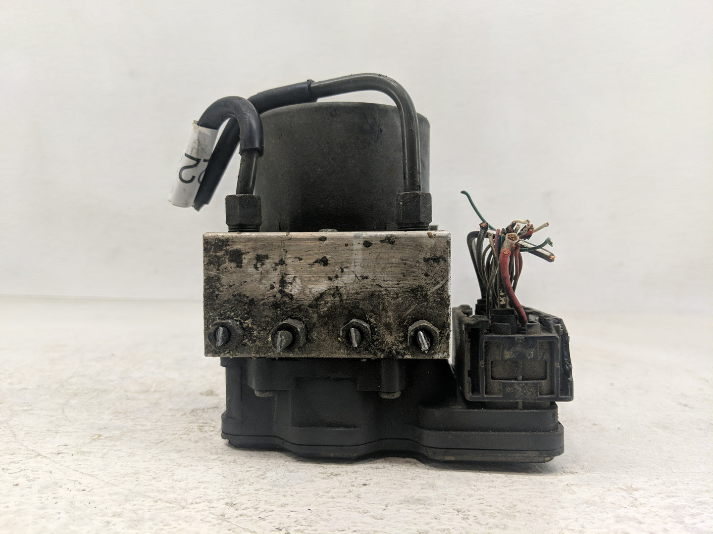 2017 Nissan Pathfinder ABS Pump Control Module Replacement Fits OEM Used Auto Parts - Oemusedautoparts1.com