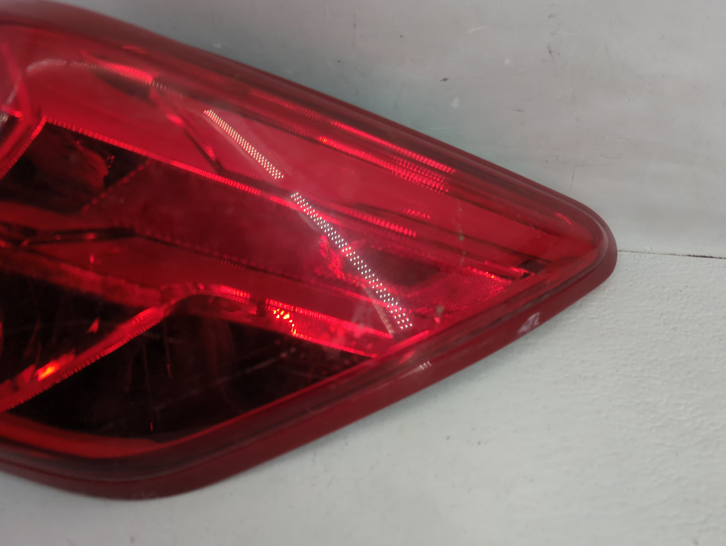 2017-2020 Nissan Pathfinder Tail Light Assembly Passenger Right OEM Fits Fits 2017 2018 2019 2020 OEM Used Auto Parts - Oemu