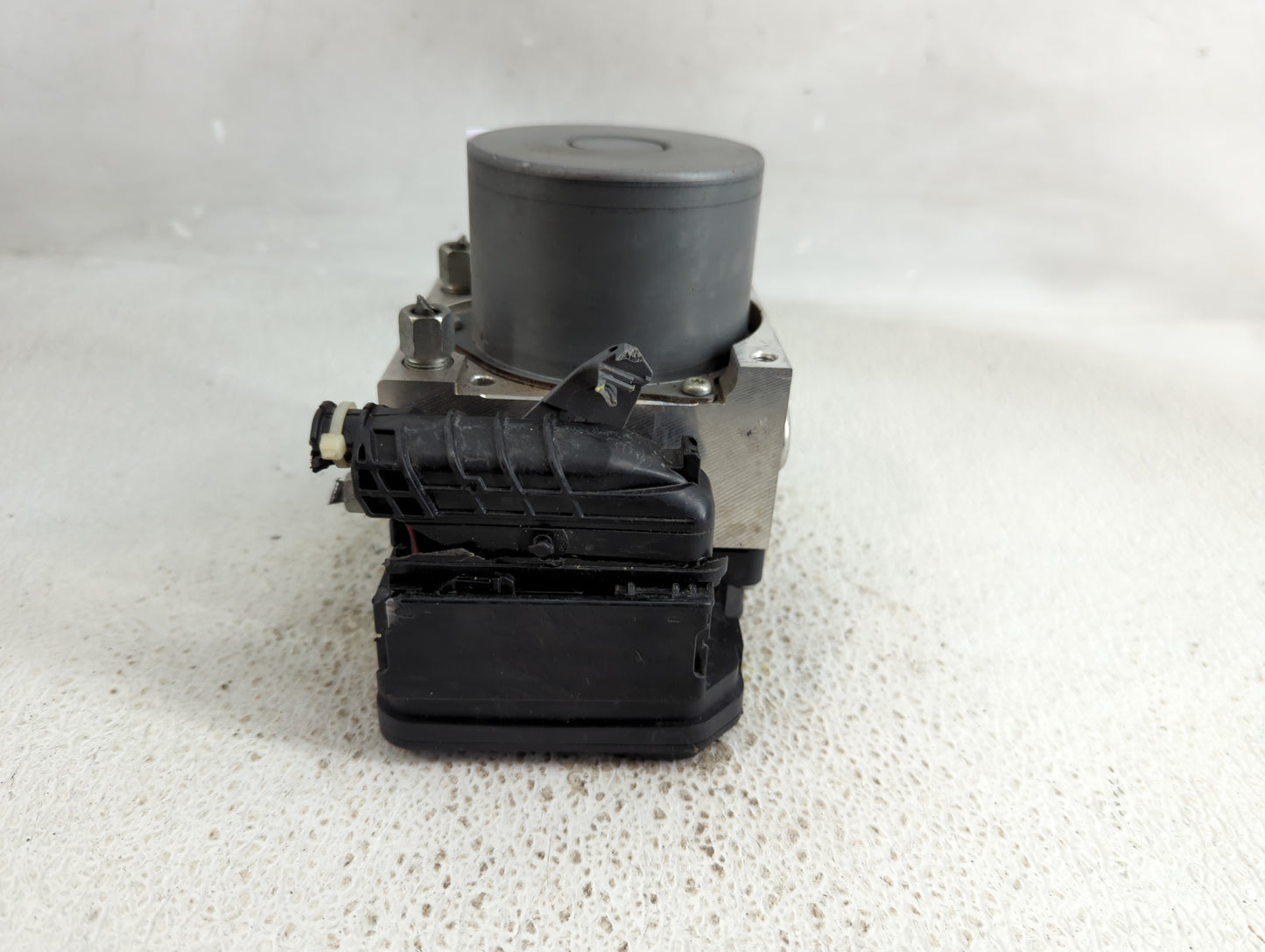 2017 Nissan Pathfinder ABS Pump Control Module Replacement P/N:116030-51100 Fits OEM Used Auto Parts - Oemusedautoparts1.com