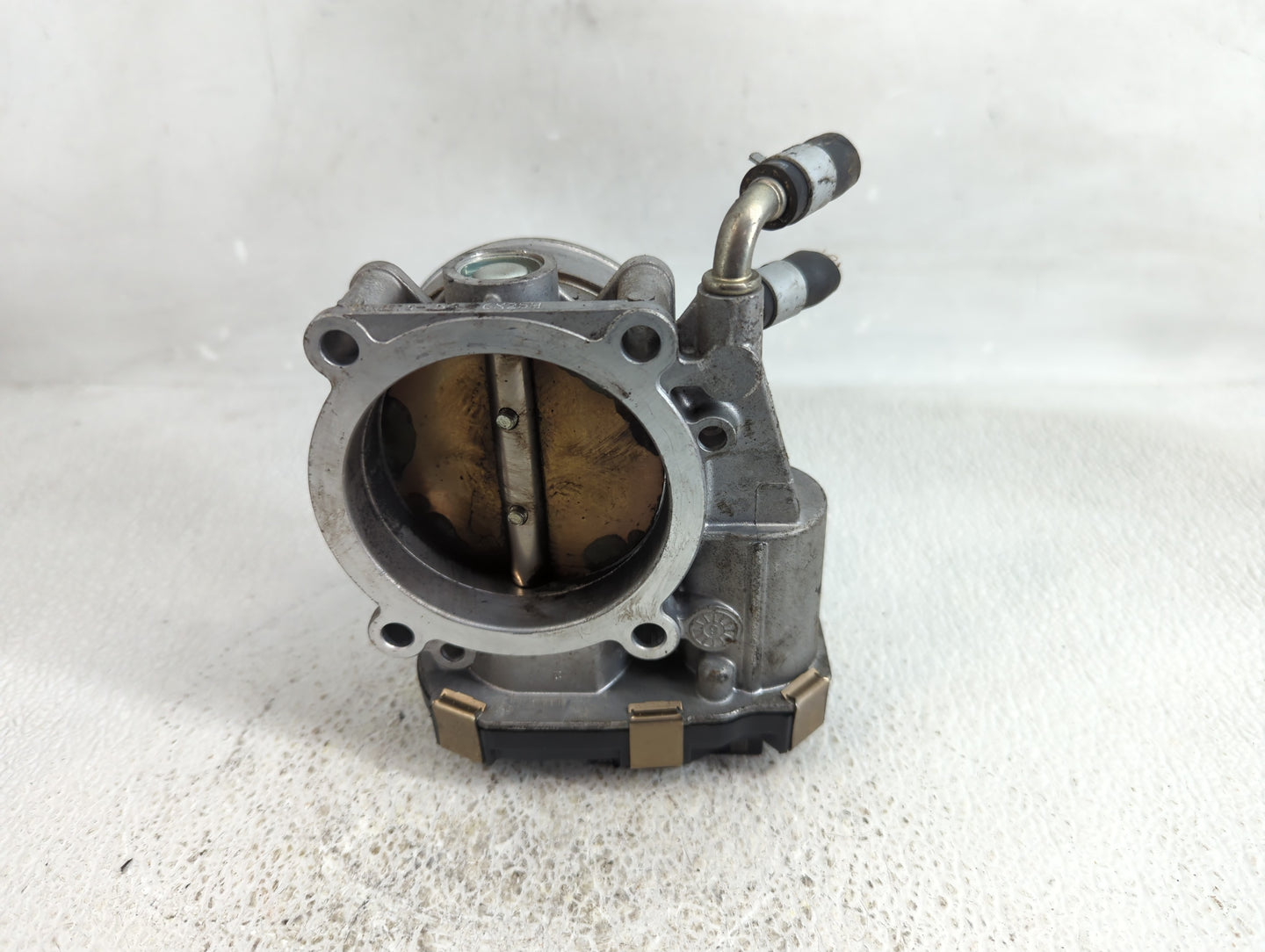 2017-2020 Nissan Pathfinder Throttle Body Fits Fits 2016 2017 2018 2019 2020 OEM Used Auto Parts - Oemusedautoparts1.com