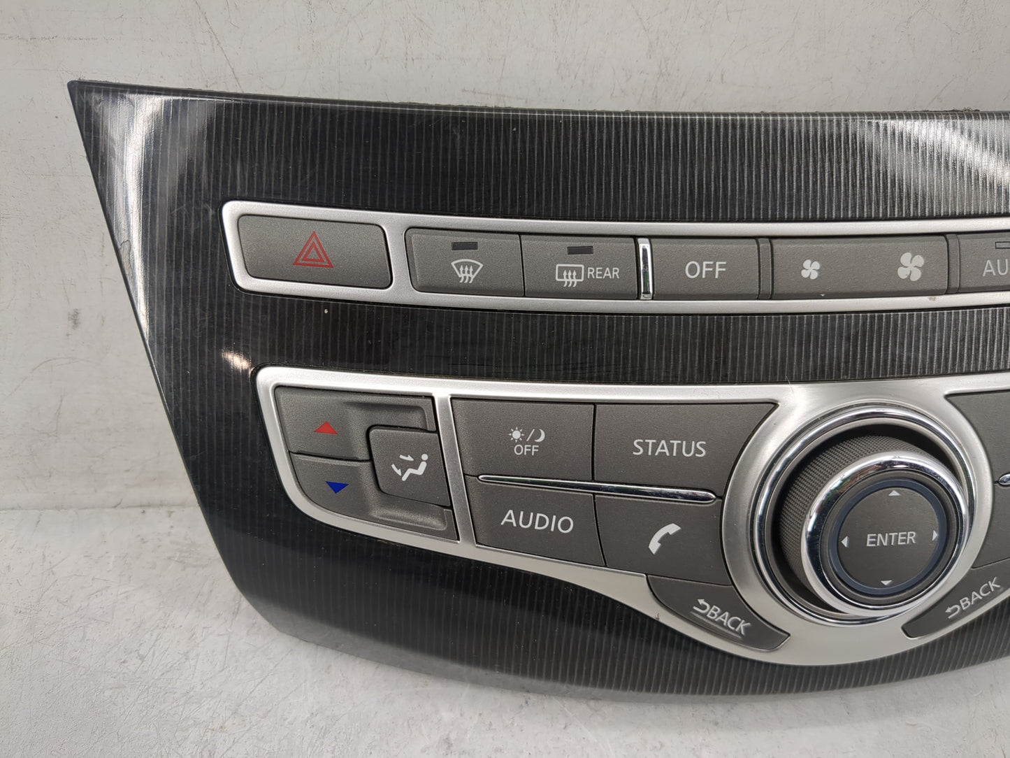 2017-2020 Nissan Pathfinder Radio AM FM Cd Player Receiver Replacement Fits Fits 2017 2018 2019 2020 OEM Used Auto Parts - O