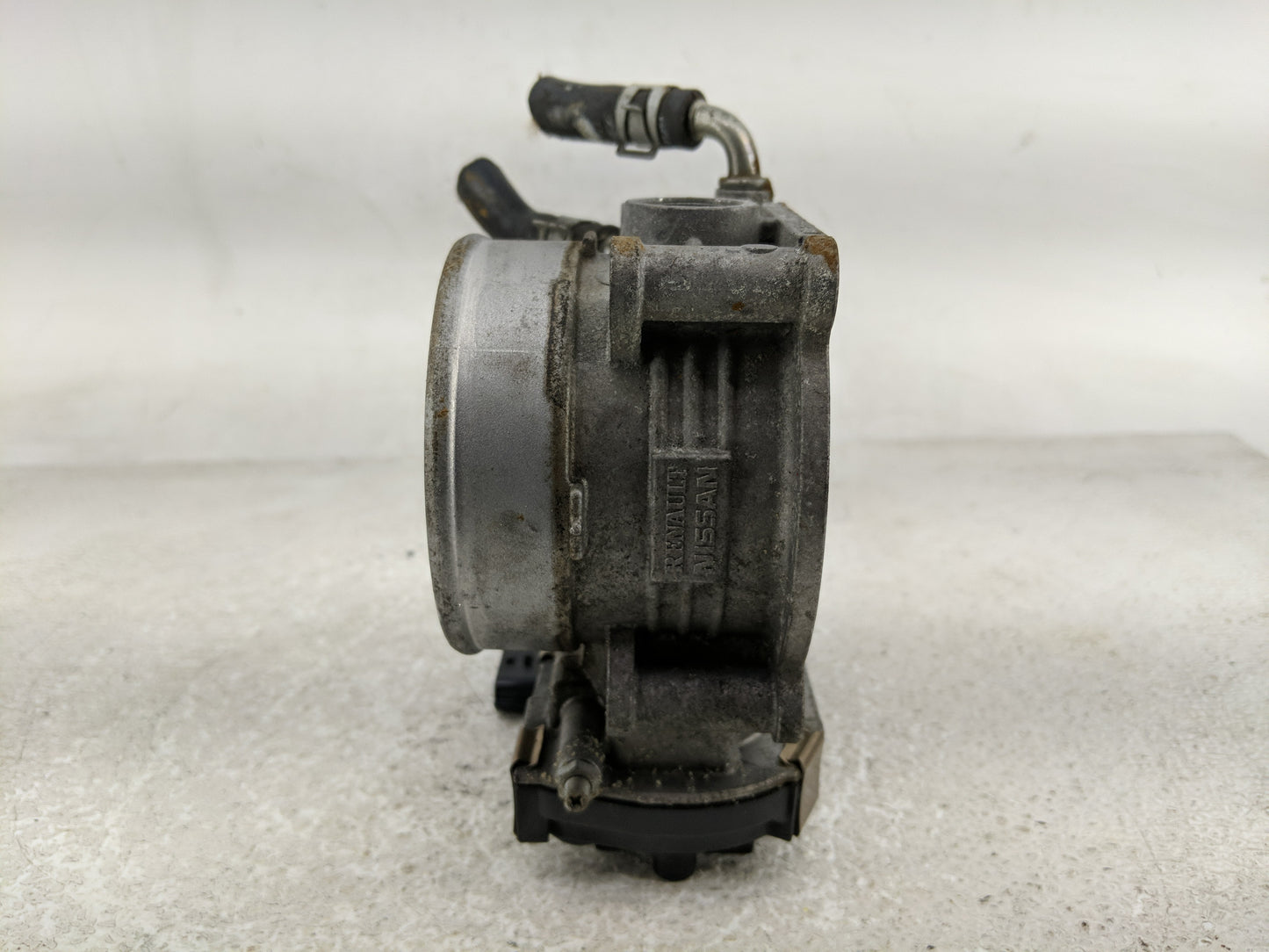 2017-2020 Nissan Pathfinder Throttle Body Fits Fits 2016 2017 2018 2019 2020 OEM Used Auto Parts - Oemusedautoparts1.com