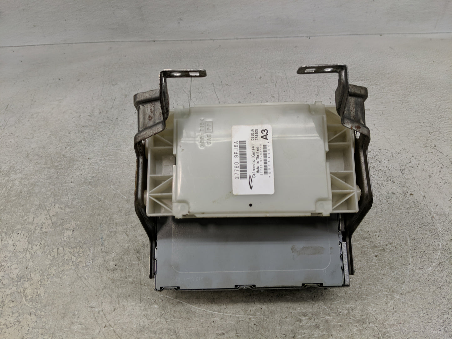 2017-2020 Nissan Pathfinder Radio AM FM Cd Player Receiver Replacement P/N:28330 9PB0A Fits Fits 2017 2018 2019 2020 OEM Use