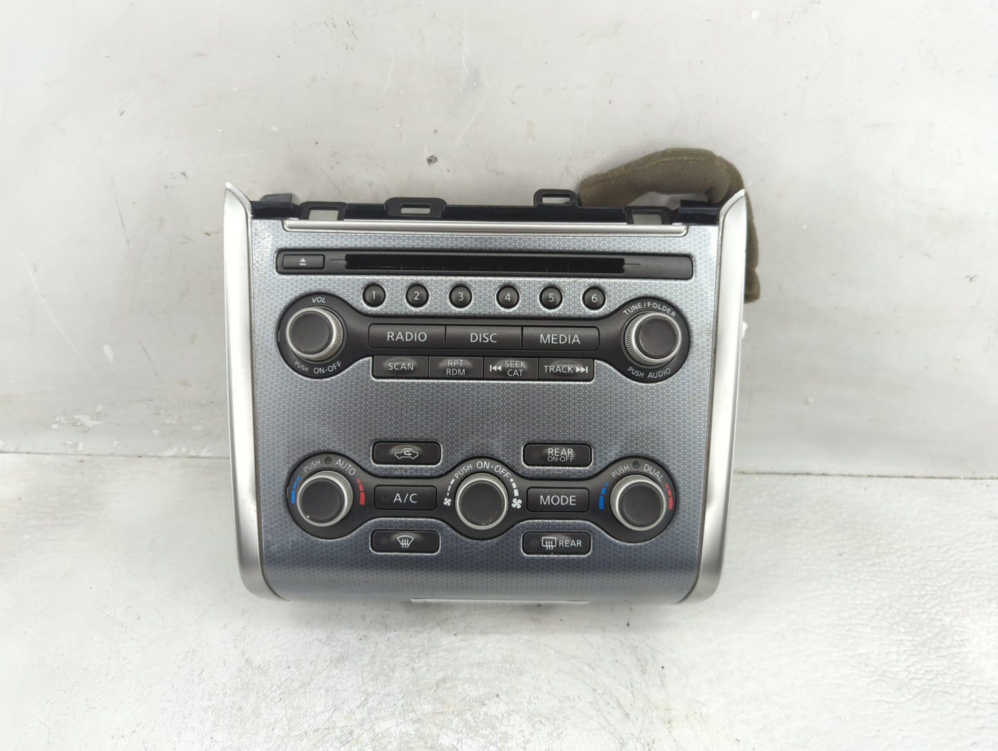 2017-2017 Nissan Pathfinder Radio Control Panel - Oemusedautoparts1.com