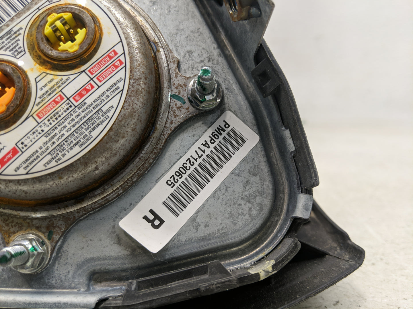 2017 Nissan Pathfinder Air Bag Driver Left Steering Wheel Mounted P/N:985109PA8A Fits OEM Used Auto Parts - Oemusedautoparts