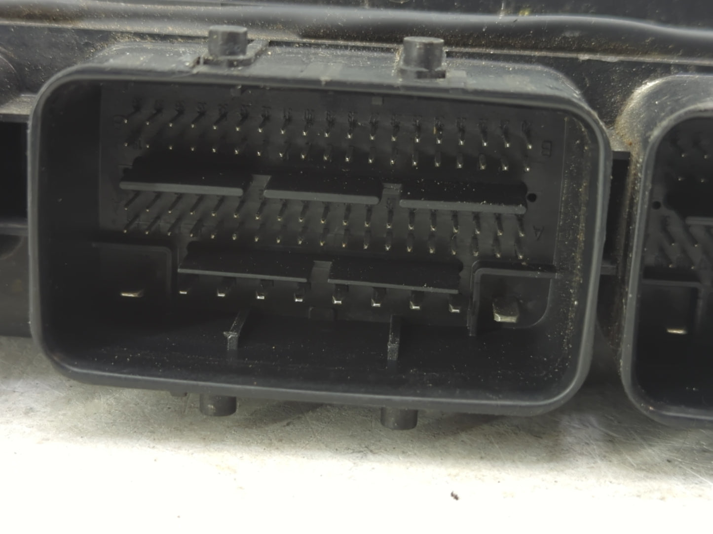 2017 Nissan Pathfinder PCM Engine Control Computer ECU ECM PCU OEM P/N:NEC030-030 Fits OEM Used Auto Parts - Oemusedautopart