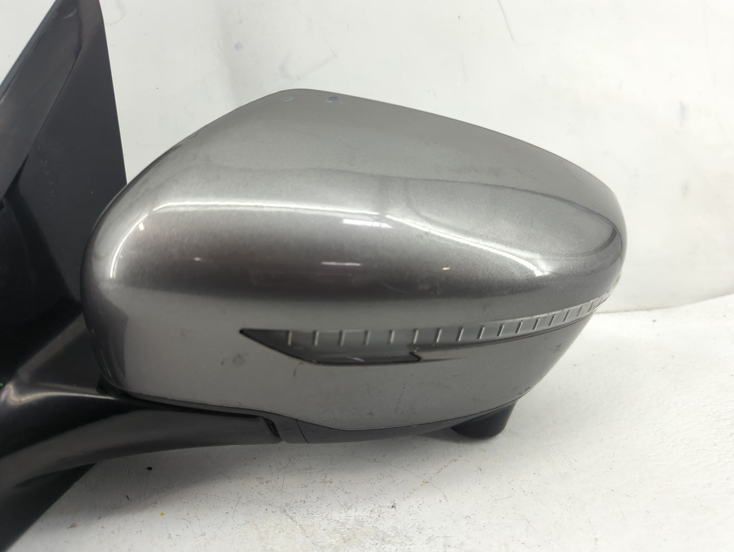 2017 Nissan Pathfinder Driver Side View Mirror - Left Door Mirror OEM Used - Oemusedautoparts1.com
