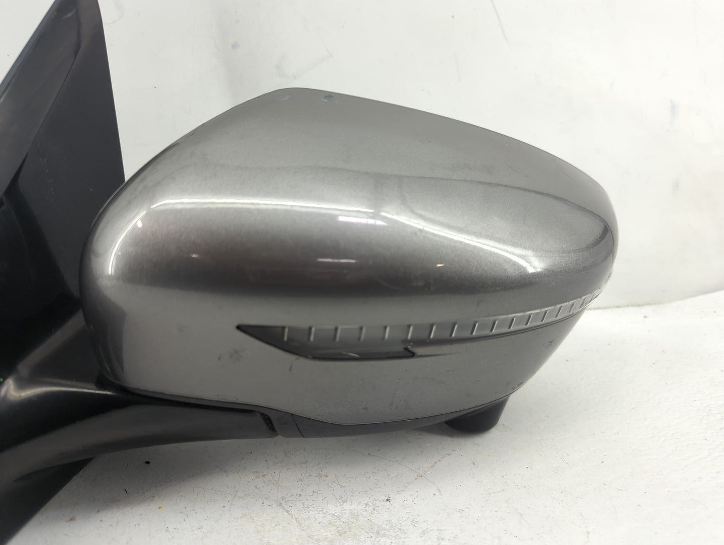 2017 Nissan Pathfinder Driver Side View Mirror - Left Door Mirror OEM Used - Oemusedautoparts1.com