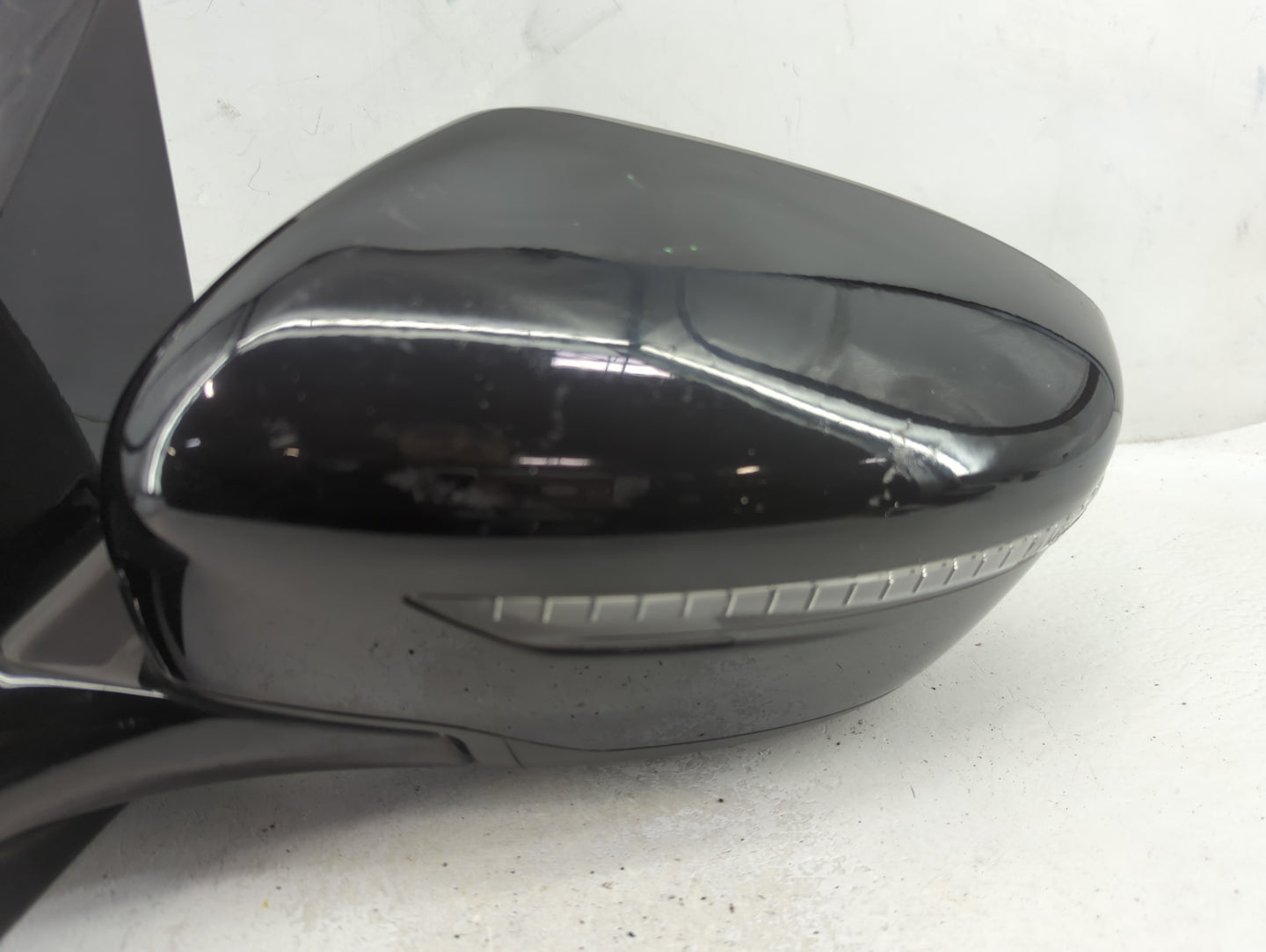 2017 Nissan Pathfinder Driver Side View Mirror - Left Door Mirror OEM Used - Oemusedautoparts1.com