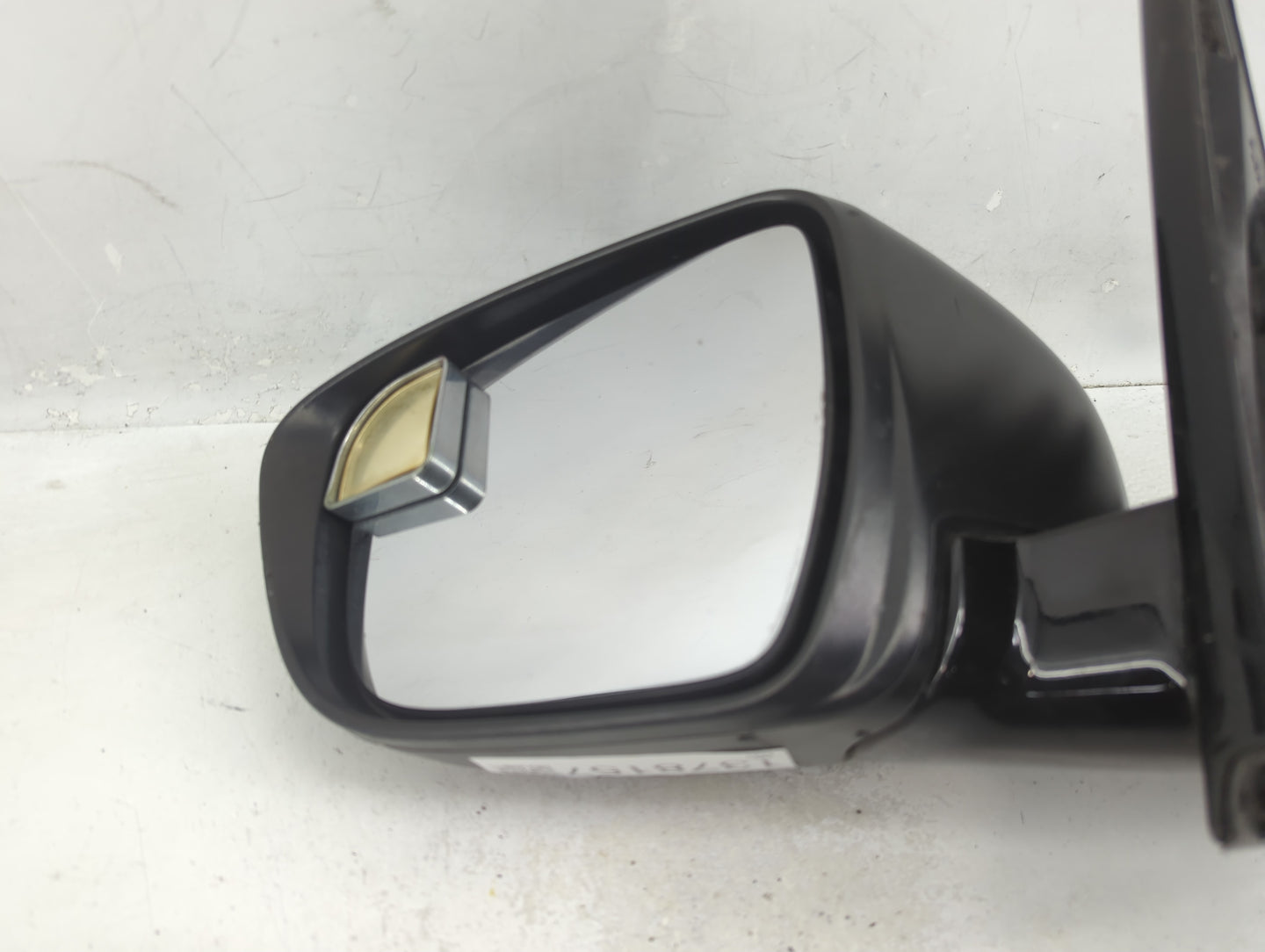 2017 Nissan Pathfinder Driver Side View Mirror - Left Door Mirror OEM Used - Oemusedautoparts1.com