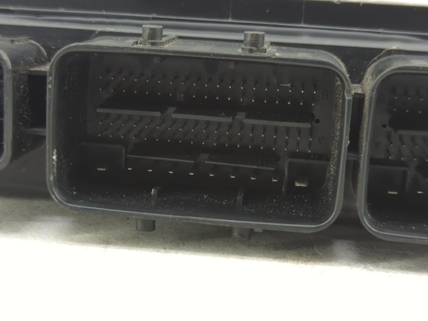 2017 Nissan Pathfinder PCM Engine Control Computer ECU ECM PCU OEM P/N:NEC028-066 Fits OEM Used Auto Parts - Oemusedautopart