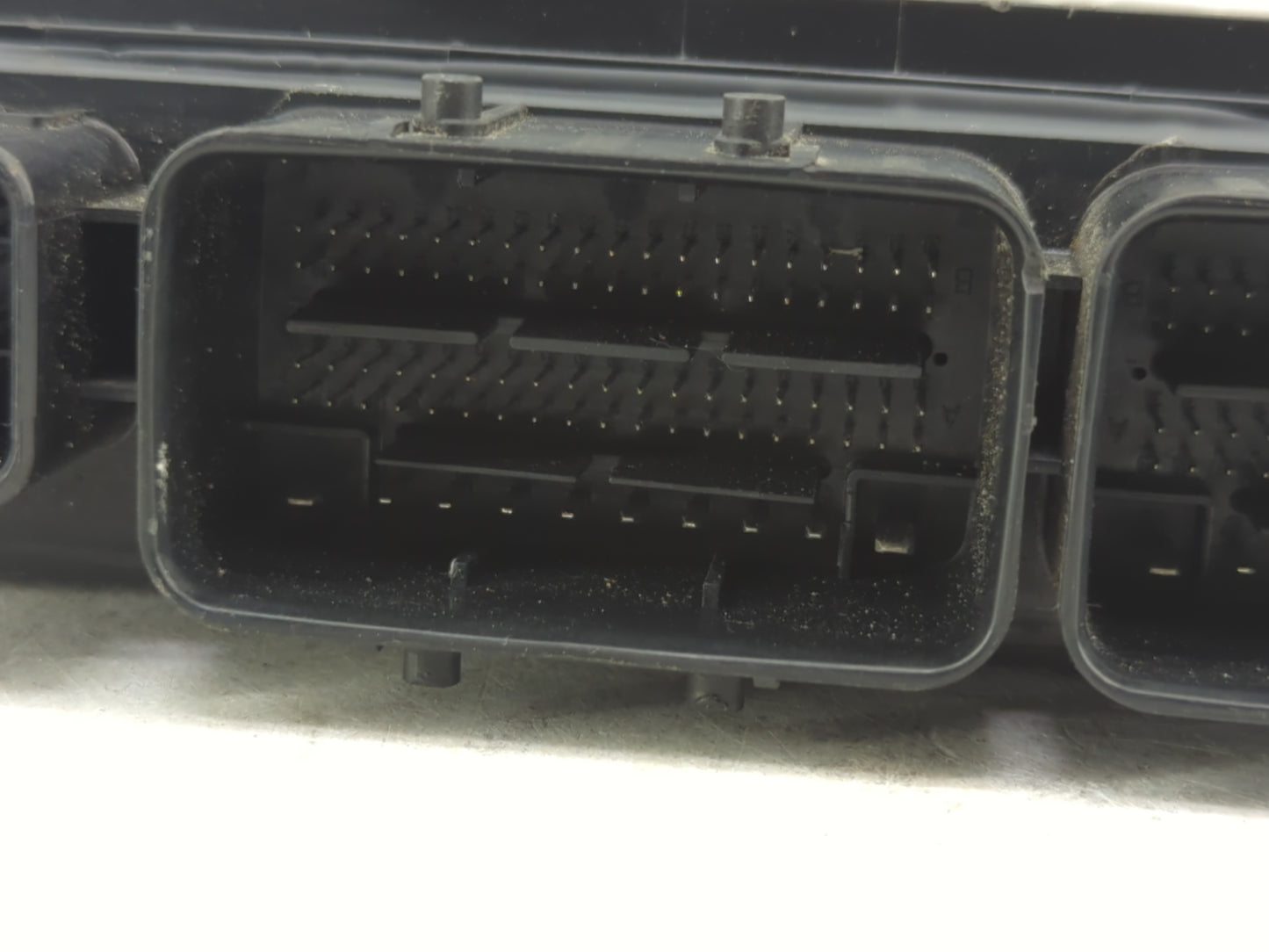 2017 Nissan Pathfinder PCM Engine Control Computer ECU ECM PCU OEM P/N:NEC028-066 Fits OEM Used Auto Parts - Oemusedautopart